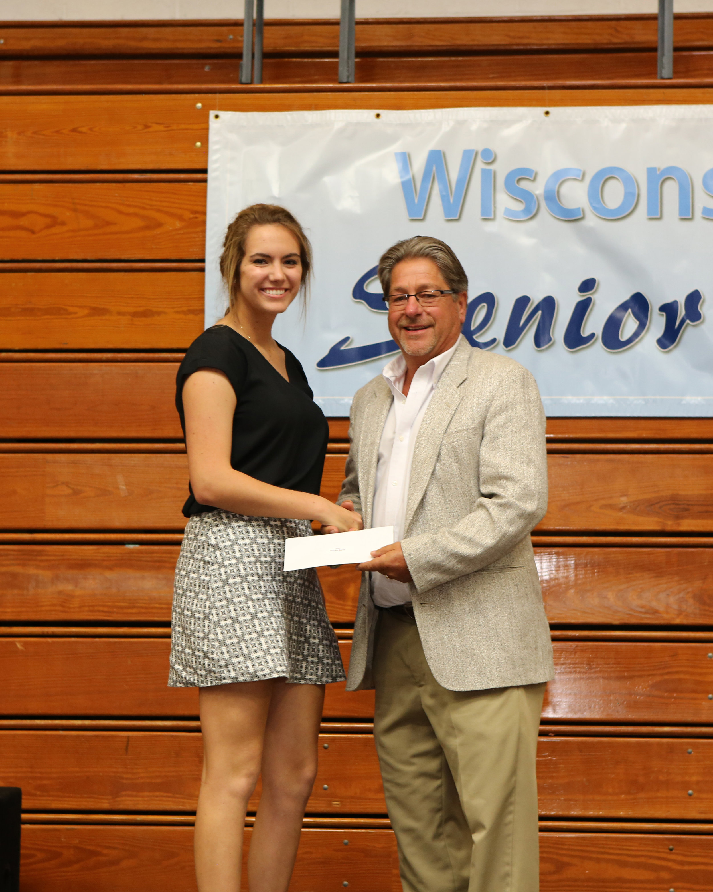 2017_WDHS_Scholarship_Awards_Night20170517_2_B (5).jpg