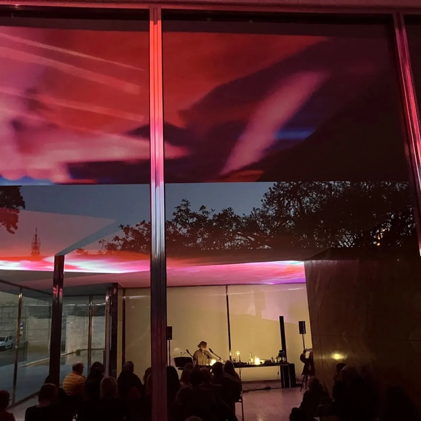 Mies van der Rohe Pavillon / 5.4.2025
Fundacion Goethe
♥️
@fundaciomies 
@fundaciongoethe 
@mireia.miralles 
@martinmuellerheyoka