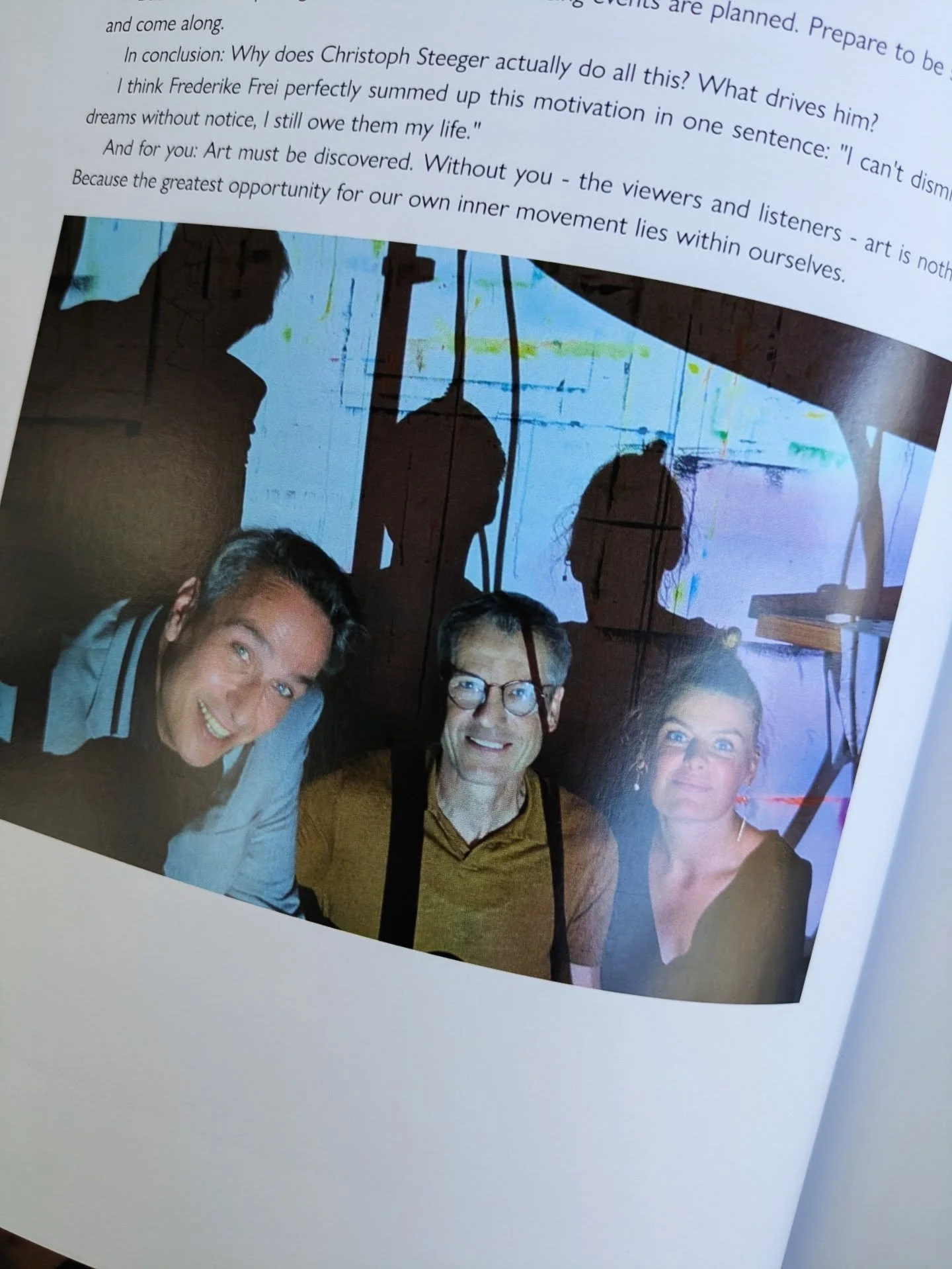 Ich freue mich, im aktuellen Katalog des K&uuml;nstlers Christoph Steeger zu erscheinen. Wir haben bereits einige, symbiotische Projekte an den Schnittstellen von Bildender Kunst, Musik, Performance und Installation realisiert. 🌈