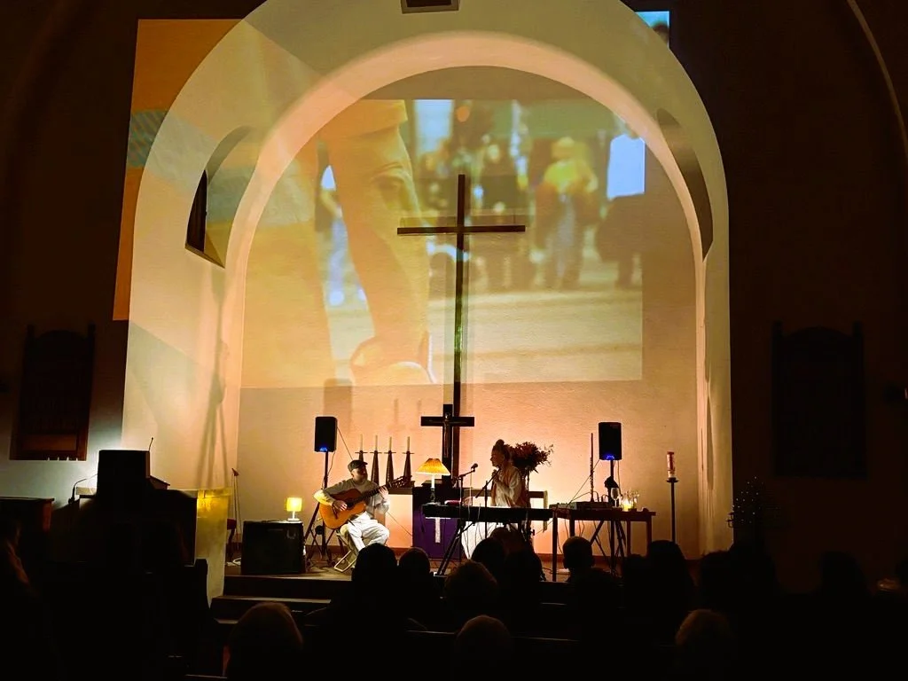 Barcelona / Am 28. Februar haben mein lieber Freund Andreas G&ouml;bel und ich ein Konzert in der Martin Luther Kirche in Barcelona gespielt. Nach 14 Jahren wieder zusammen auf der B&uuml;hne. Unsere gemeinsamen Songs habe ich mit meiner aktuellen Mu