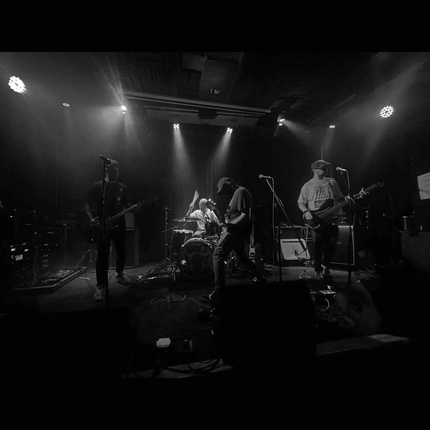 Thanks to everyone who came out last night and thanks to @jasta11gigs for having us! Let's do that again soon! 🔥