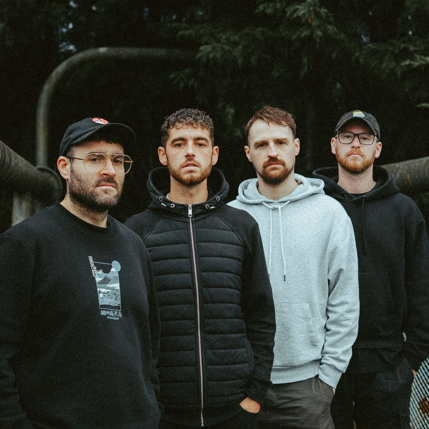 Just a few more weeks until your double dose of Delta Signal in Horsham.

1️⃣ 29th at The Star with @notthewarpedtour 

2️⃣ 30th at @sitandsiptastingroom with @cousinstheband 

📷 by @ollie_salt96