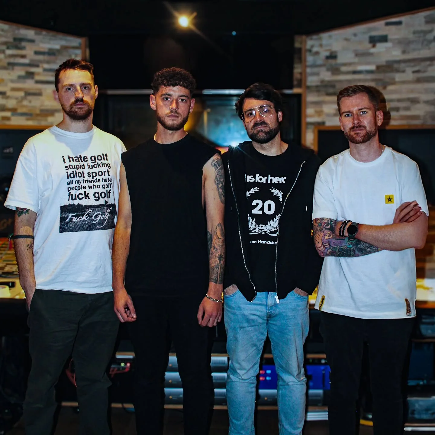 Aiiiite! Recently we've been in the studio cooking and can't wait to provide some delicous treats!

If you wanna taster, pop down to one of the shows in the next couple of weeks:

𝗙𝗿𝗶𝗱𝗮𝘆 𝟮𝟰𝘁𝗵 𝗔𝗽𝗿𝗶𝗹 - 𝗧𝗵𝗲 𝗧𝗮𝘃𝗲𝗿𝗻, 𝗥𝗮𝘆𝗻𝗲𝘀 ?