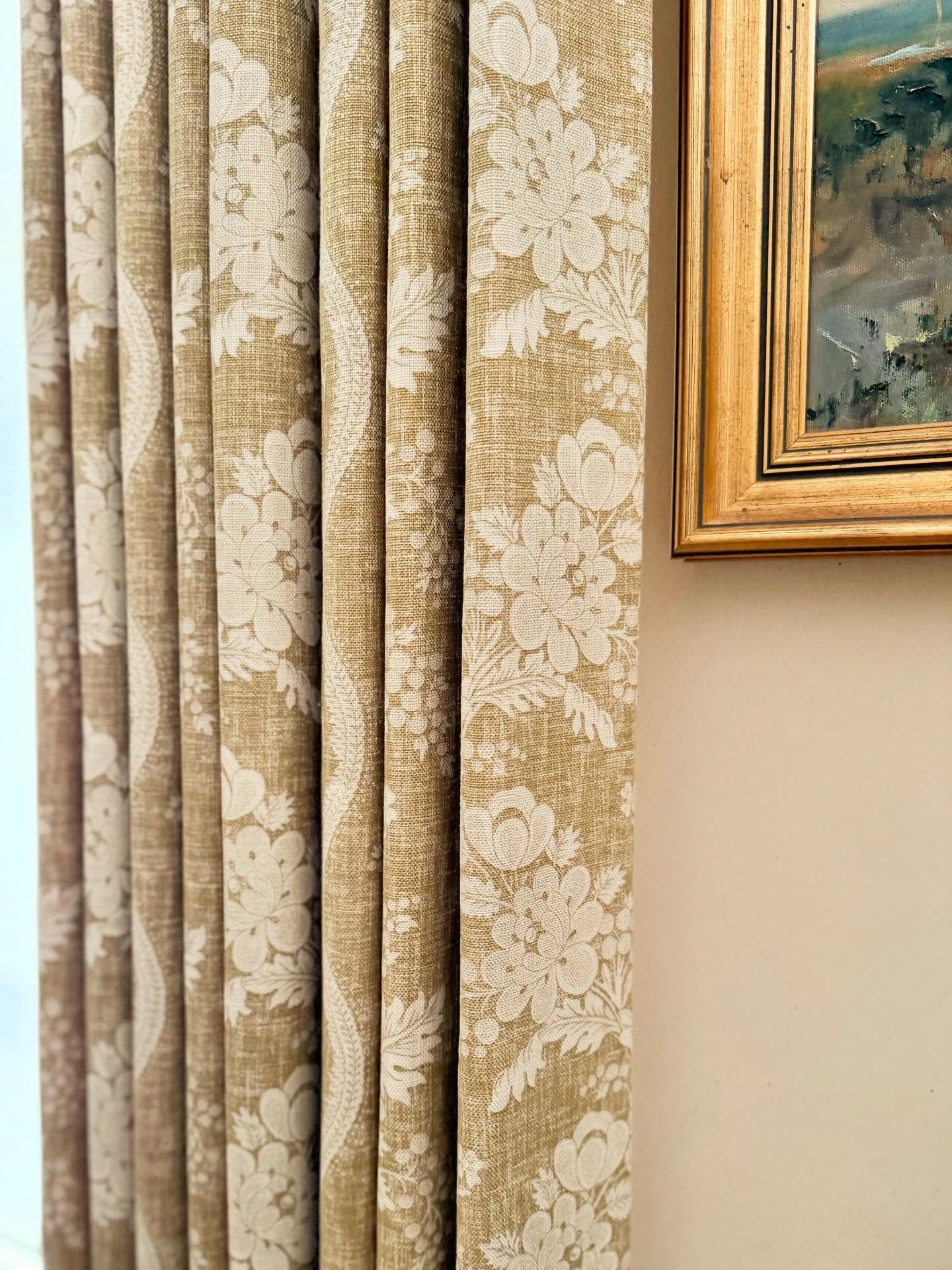 Our hand interlined, triple pleat headed curtains are the star of the show for our client&rsquo;s entrance hall; glowing in Arley, Golden by @linwood_fabric 🪡✨

#bespokesoftfurnishings #softfurnishings
#interiors #norfolkinteriors #countryliving #co