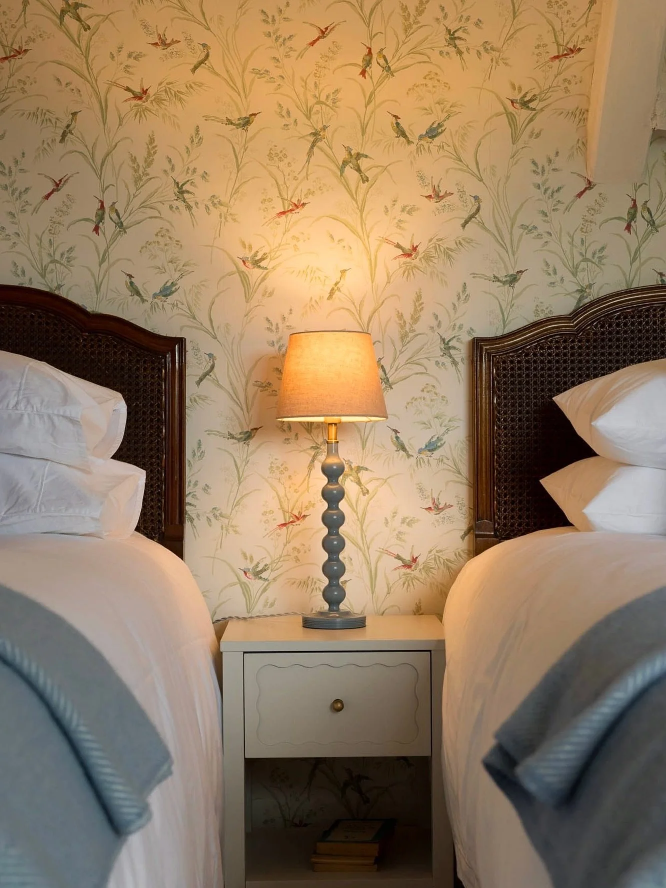 A handful of pictures of the beautiful redesign of Heggatt Hall, led by our talented designer and project manager Charlotte ✨

It was key that we maintained the heritage charm of this historic hall; while also adding a fresh touch and importantly an 