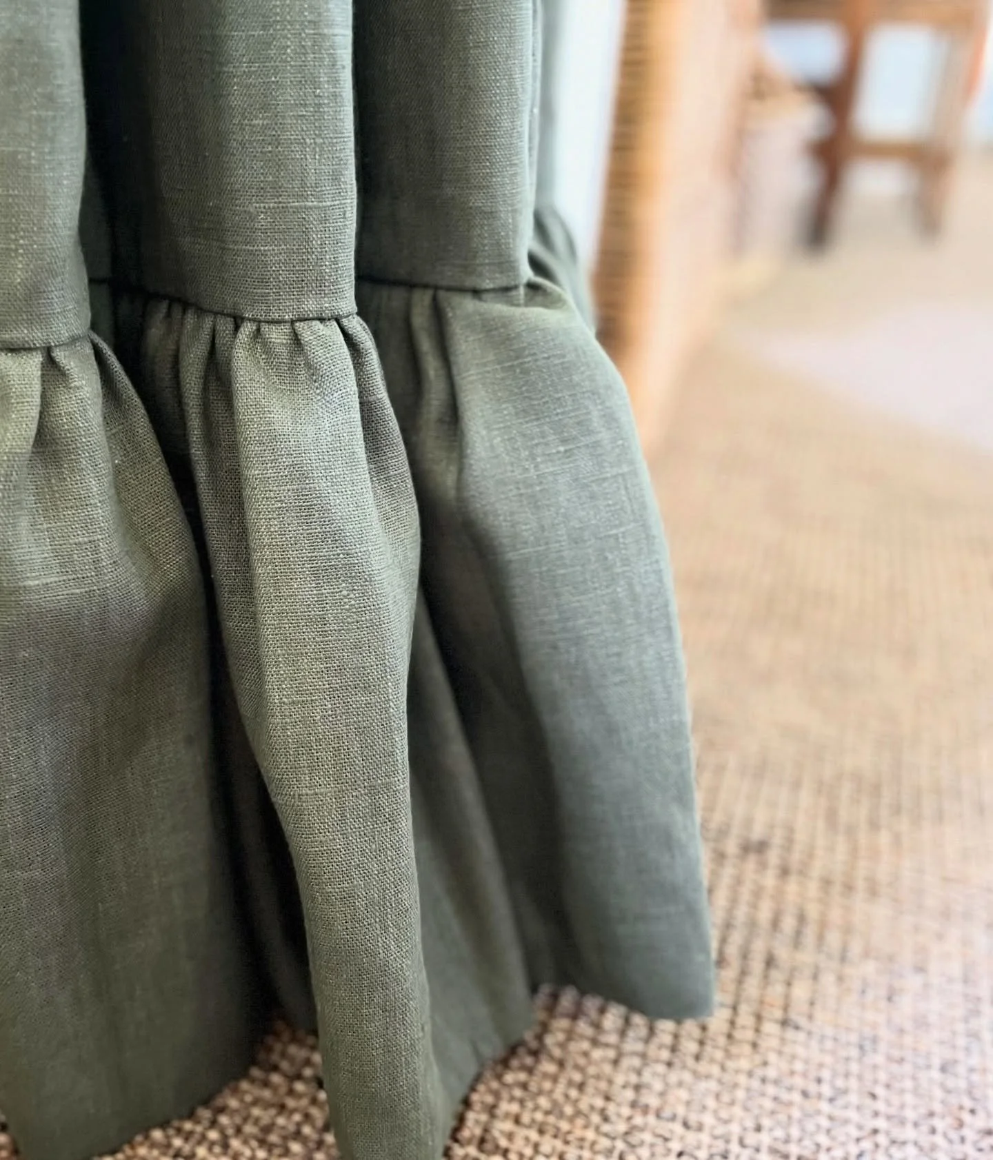 Those little details that make all the difference; crafted with care and precision to provide the perfect finish every time 🪡✨

#bespokesoftfurnishings #softfurnishings
#interiors #norfolkinteriors #countryliving #countryhomes  #bespoke #handmade  #
