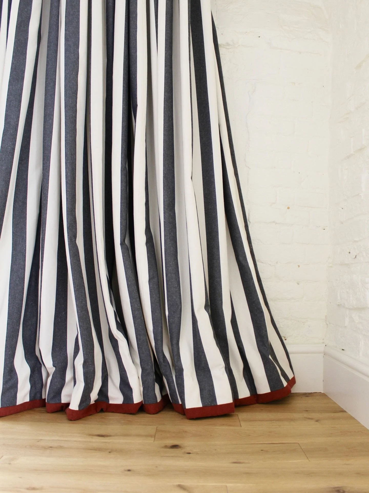 🎪 All 🦓 Things ⚓️ Stripes 🎪 

Timeless, versatile and surprisingly powerful, stripes can completely change how a space feels and are perfect for mixing with other patterns to keep things dynamic but not overpowering. Whether it&rsquo;s a soft, neu