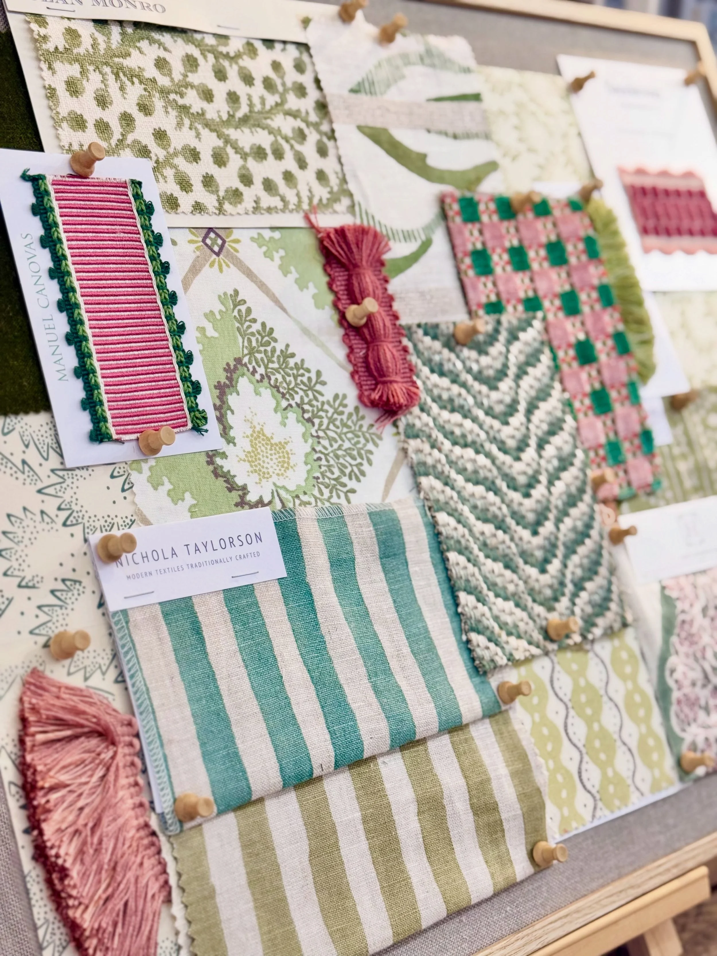 A selection of moodboard eye candy to brighten your feed this morning! Which is your favourite? 💡📌

If you need a little help bringing a scheme together in your home, our Remote Moodboard Service could be the perfect choice for you. To learn more a