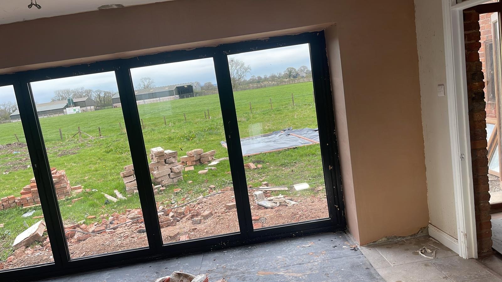 installation of windows and frames