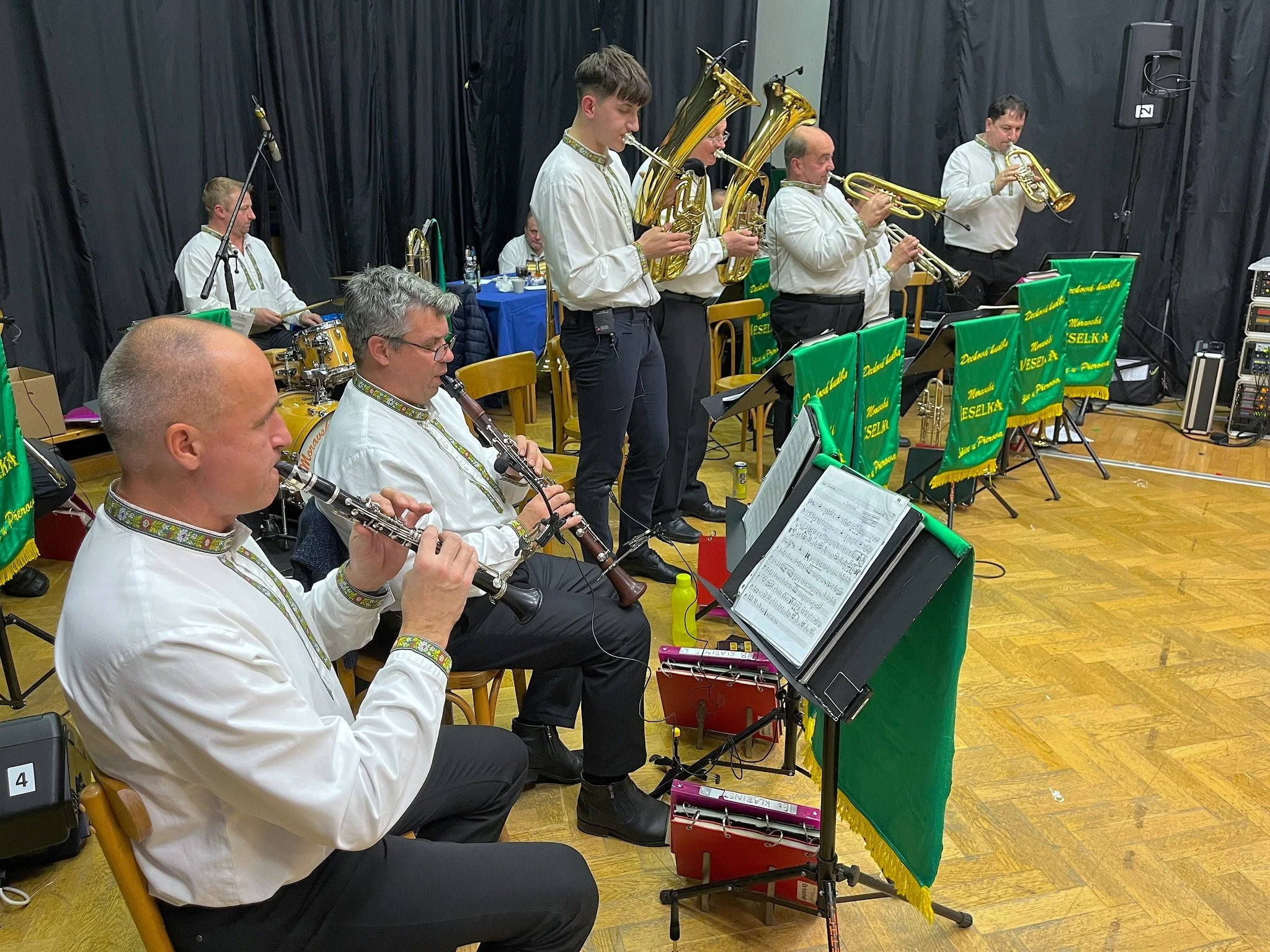 Koncert k MDŽ s Frantou Uherem