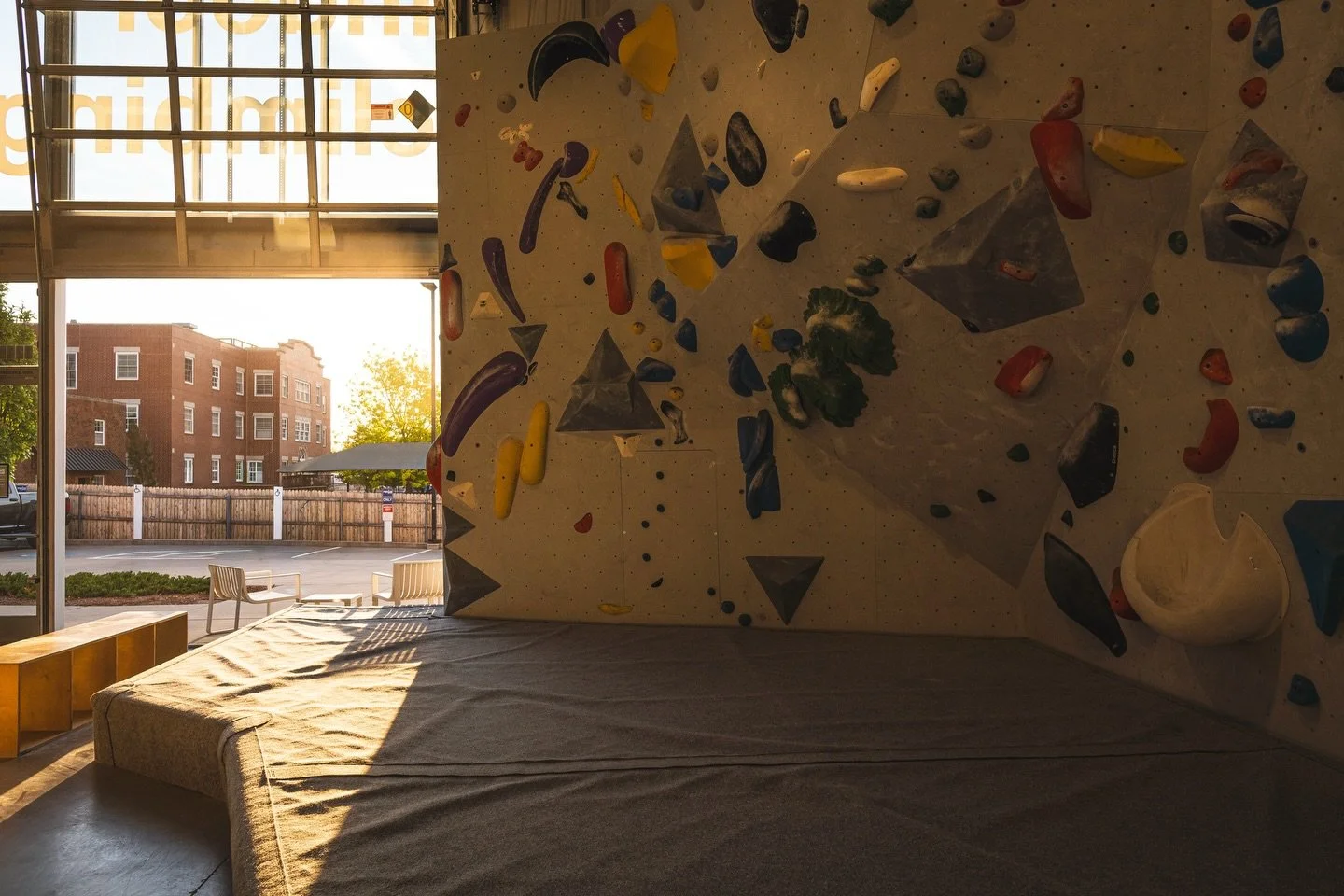 ☀️ Good morning OKC ☺️

Can&rsquo;t wait to carry this same warmth throughout the day.

🛠️ New climbs are going up and we can&rsquo;t wait to see you, and you, and you!

Don&rsquo;t forget to bring friend and we&rsquo;ll see you soon 😊 🤜 🤛 

📍 M