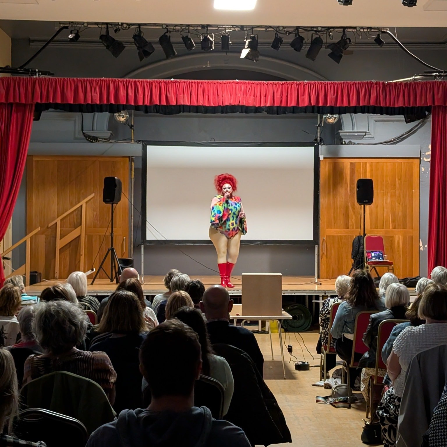 We had an absolute BLAST on Saturday night! 🏳️&zwj;🌈

What a way to end Bolsover Pride. Thank you to everyone who came along and danced their socks off. This was our most successful event to date 🎉

Thank you @jellyqb, @kelly_barratt_freelance_che