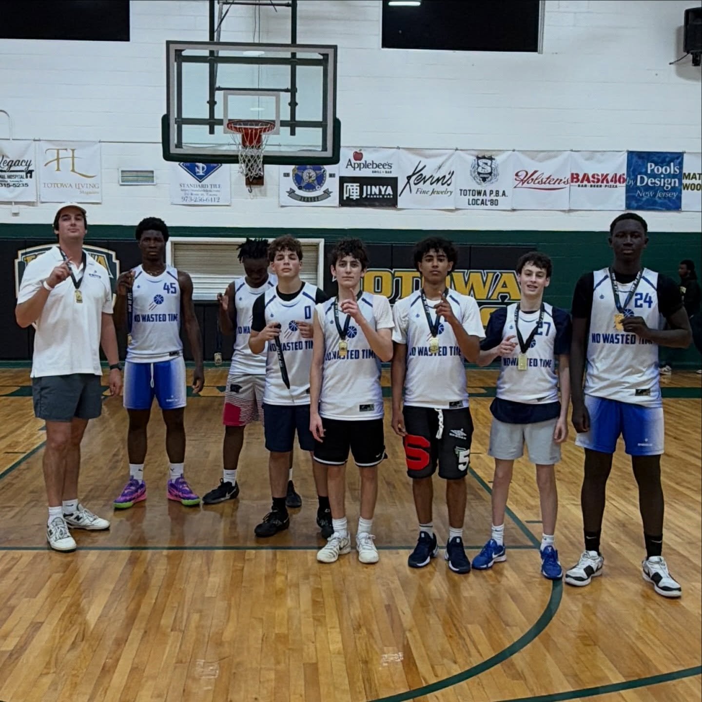 High school group gets it done!!🥇