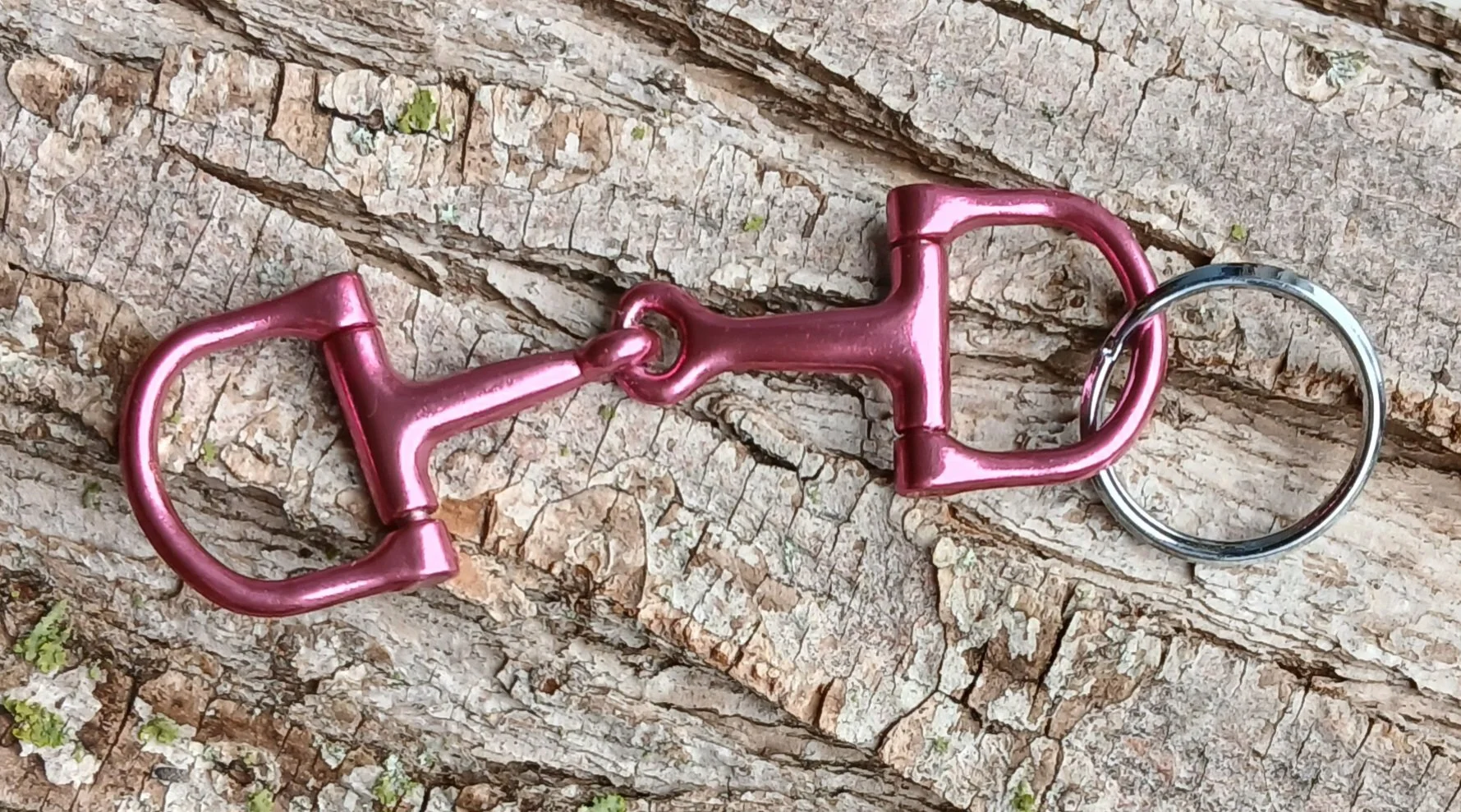 Dee Bit key chain PINK