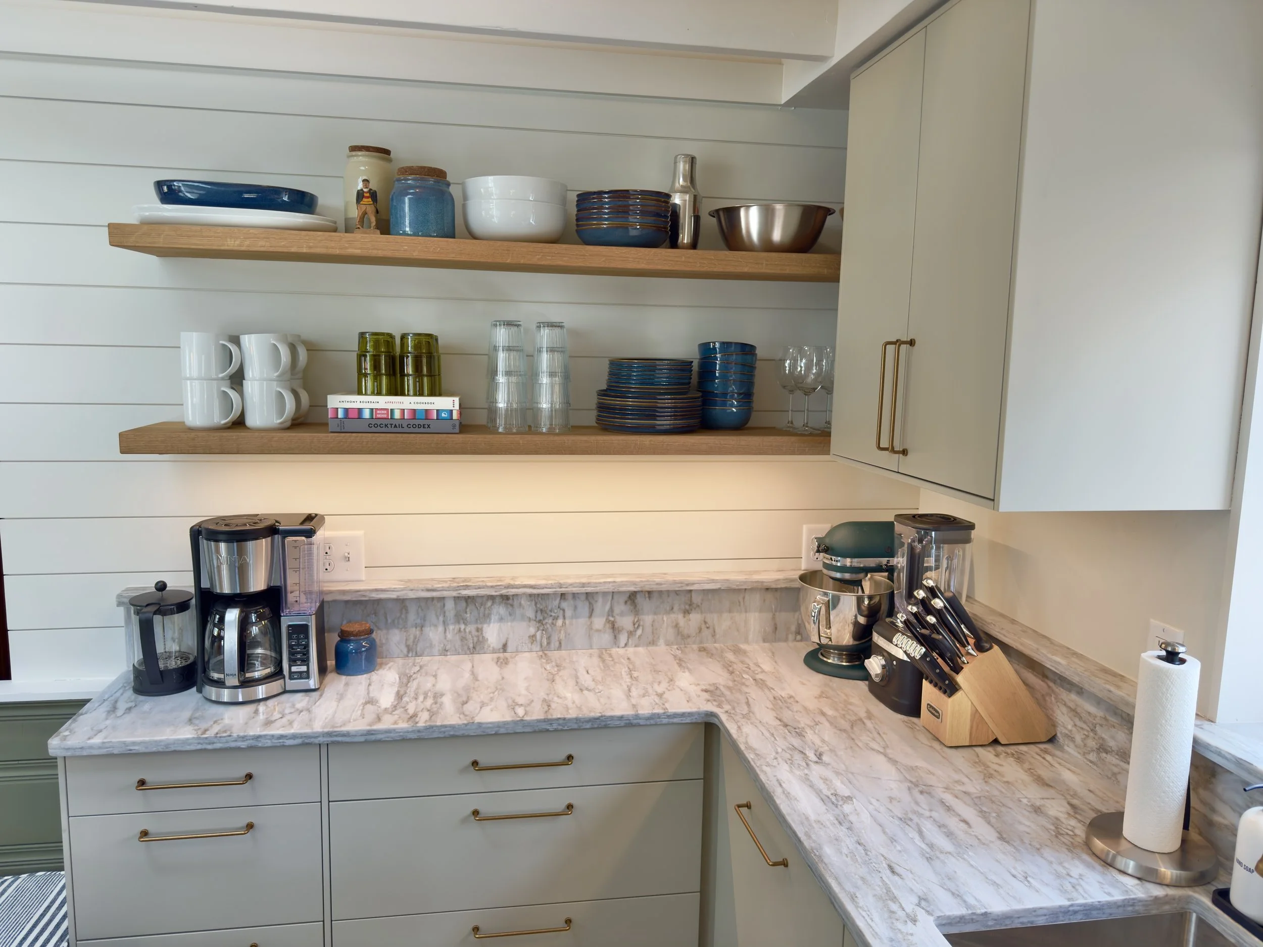Kitchen 2.jpg