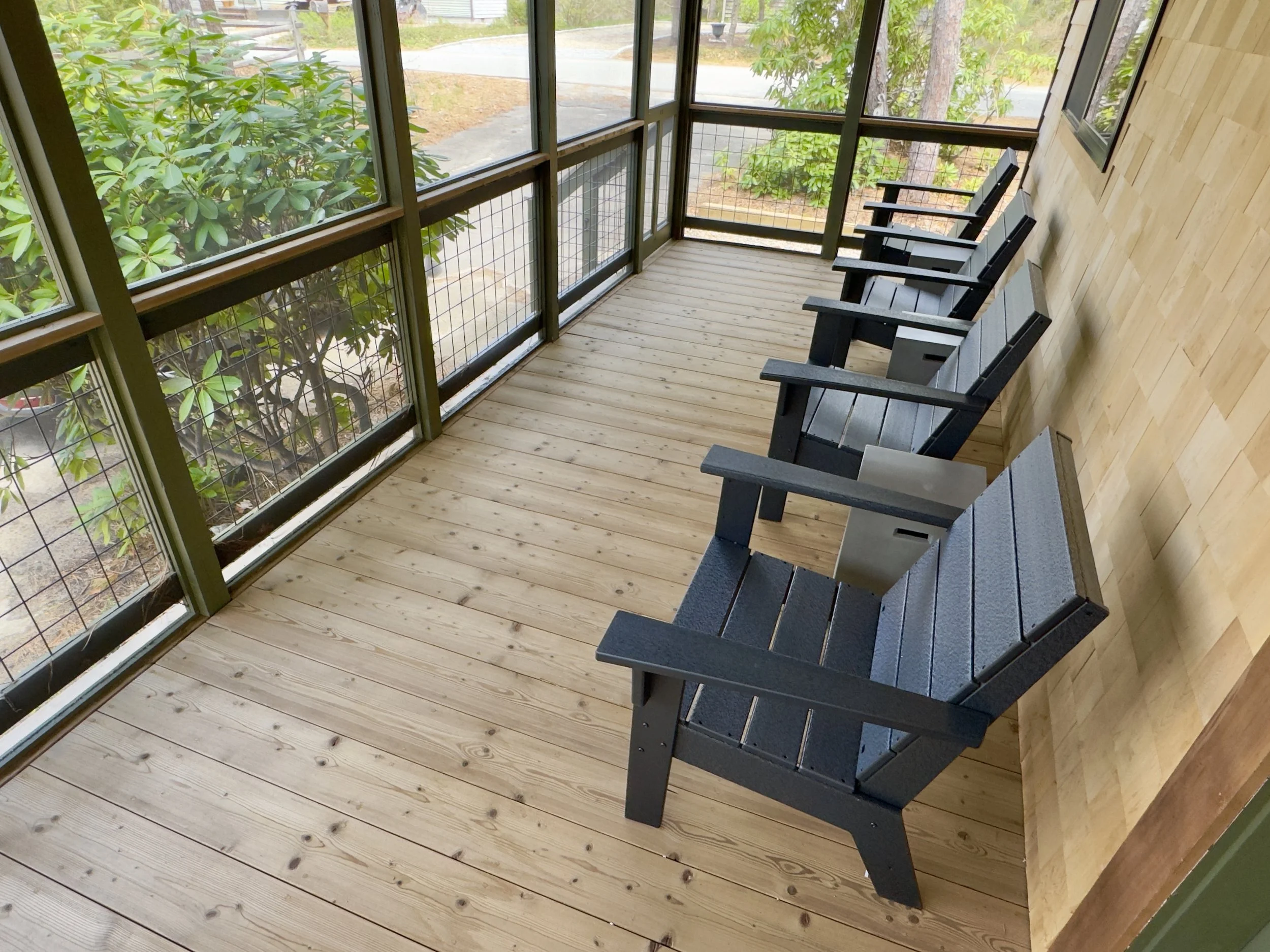 Porch 3.jpg