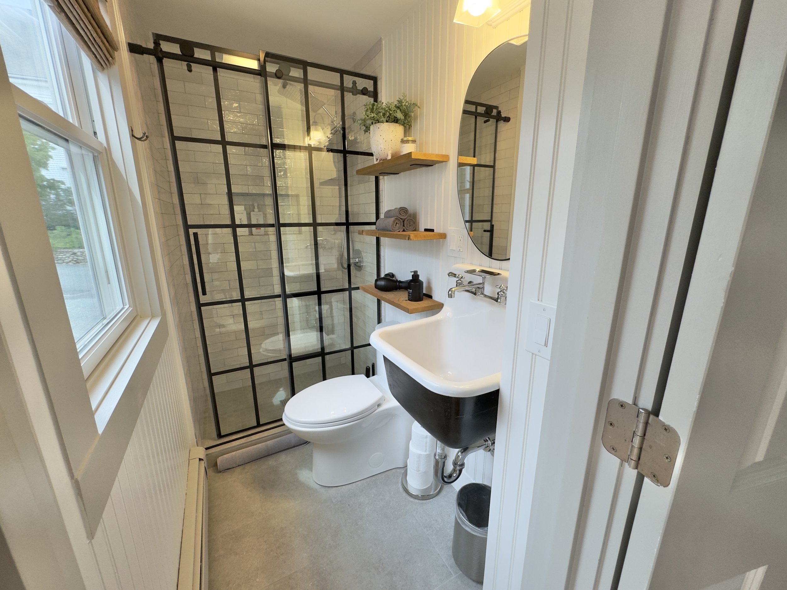 Unit B Bath Revised.jpg