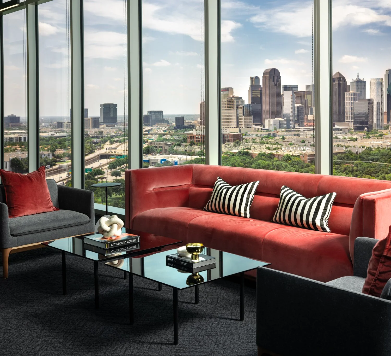 16th floor sitting area.jpg