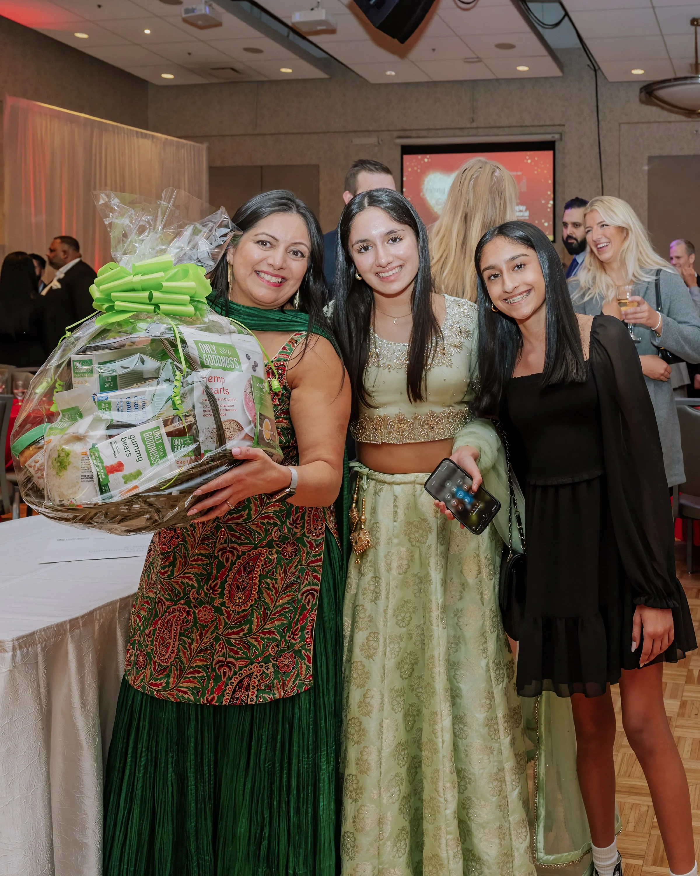 Giving Hearts Gala Silent Auction