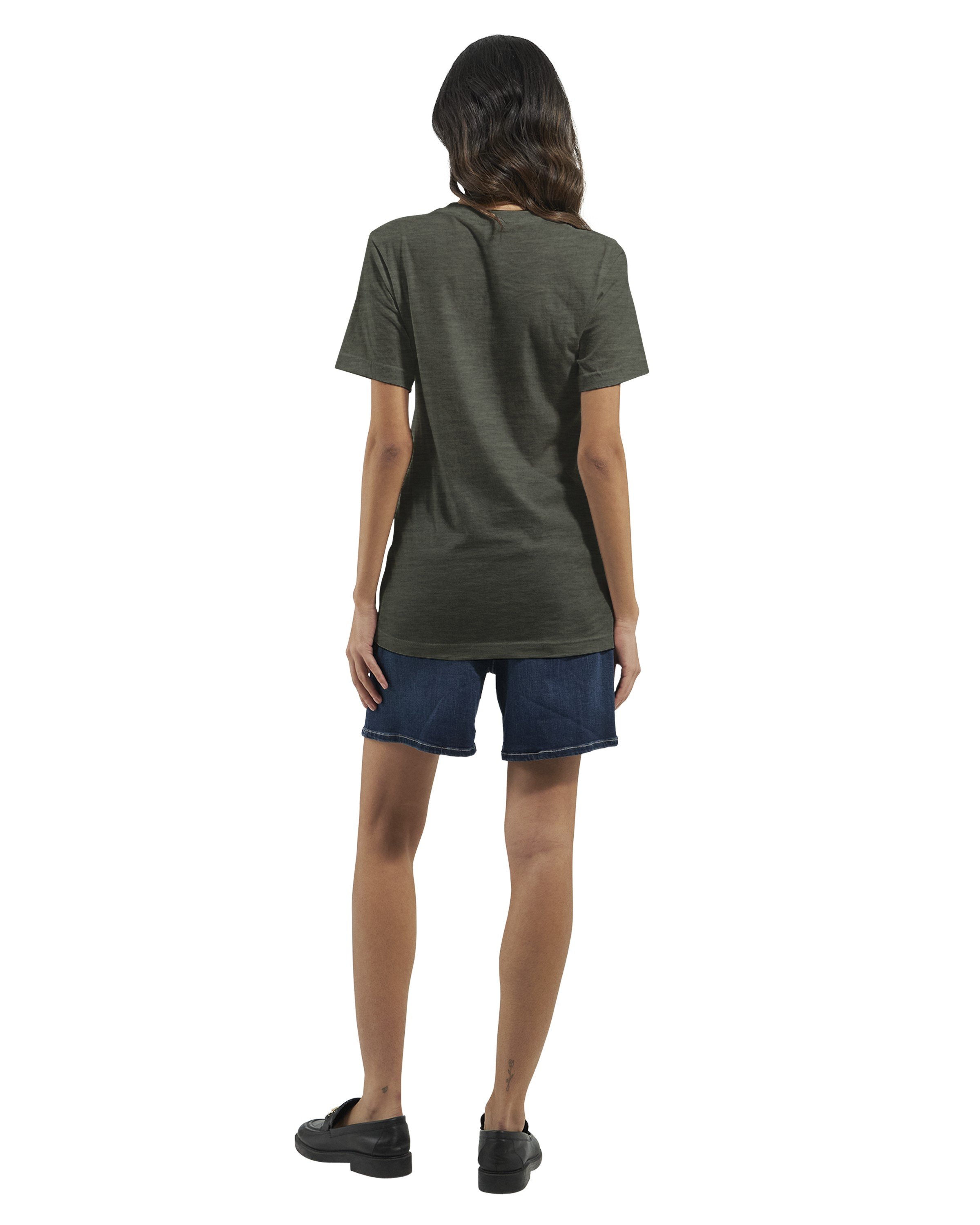 new_premium_model_female_woman2_back.jpeg