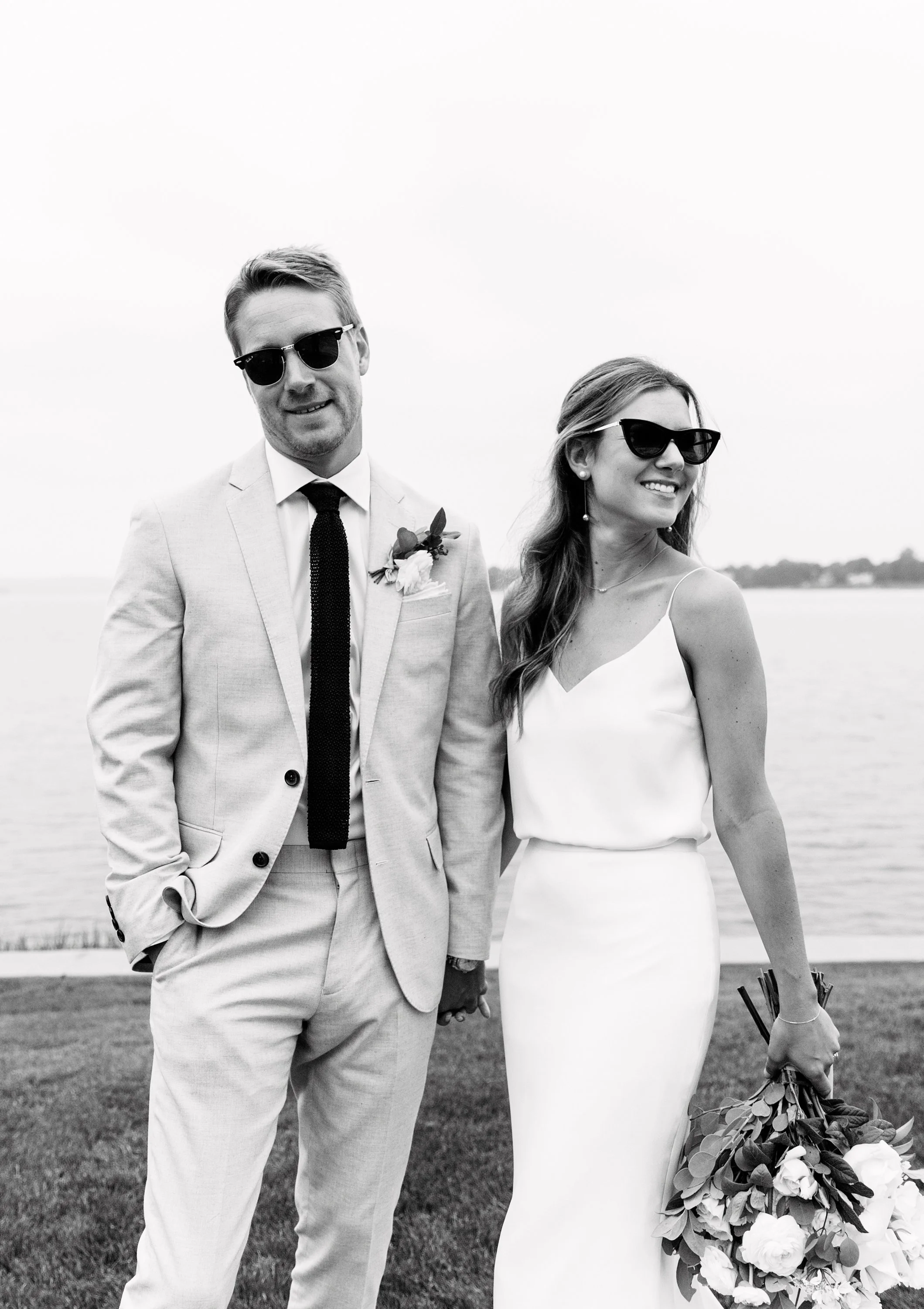 SarahLockhartPhotography_Lakeside_Wedding_SR039_v.jpg