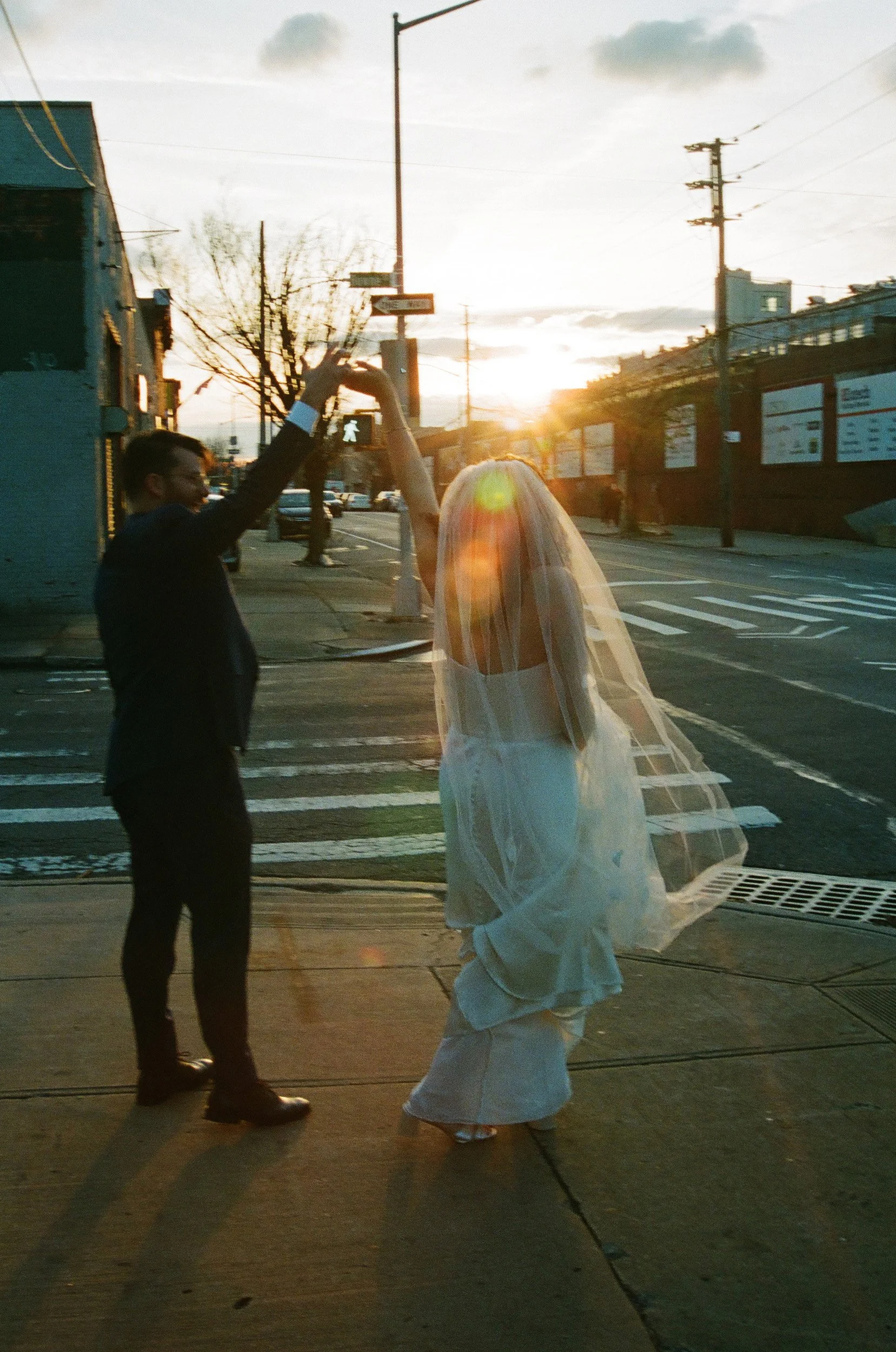 0269_Sarah_Nick_Wedding_film_000574850014.jpg