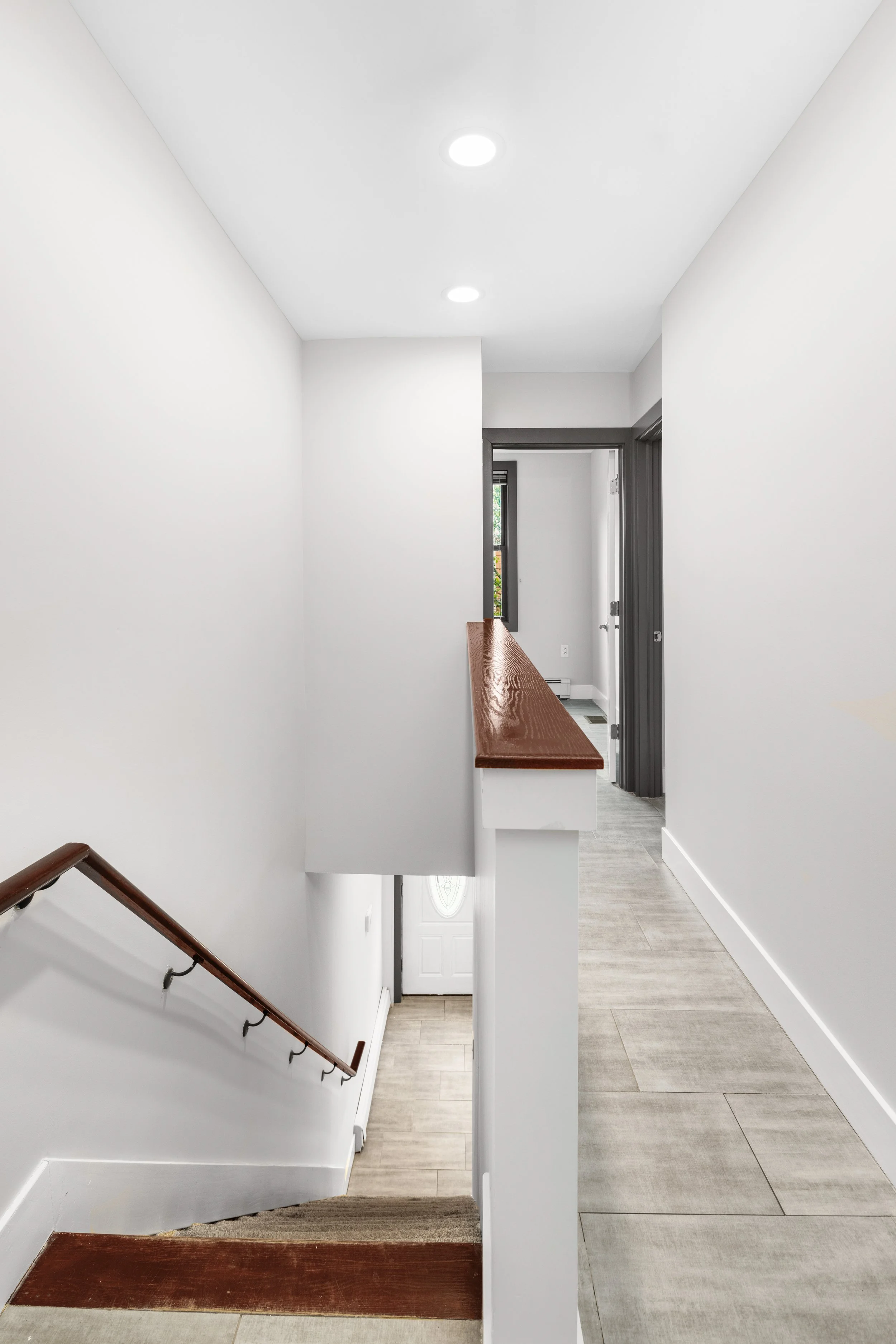 15. Hallway.jpg