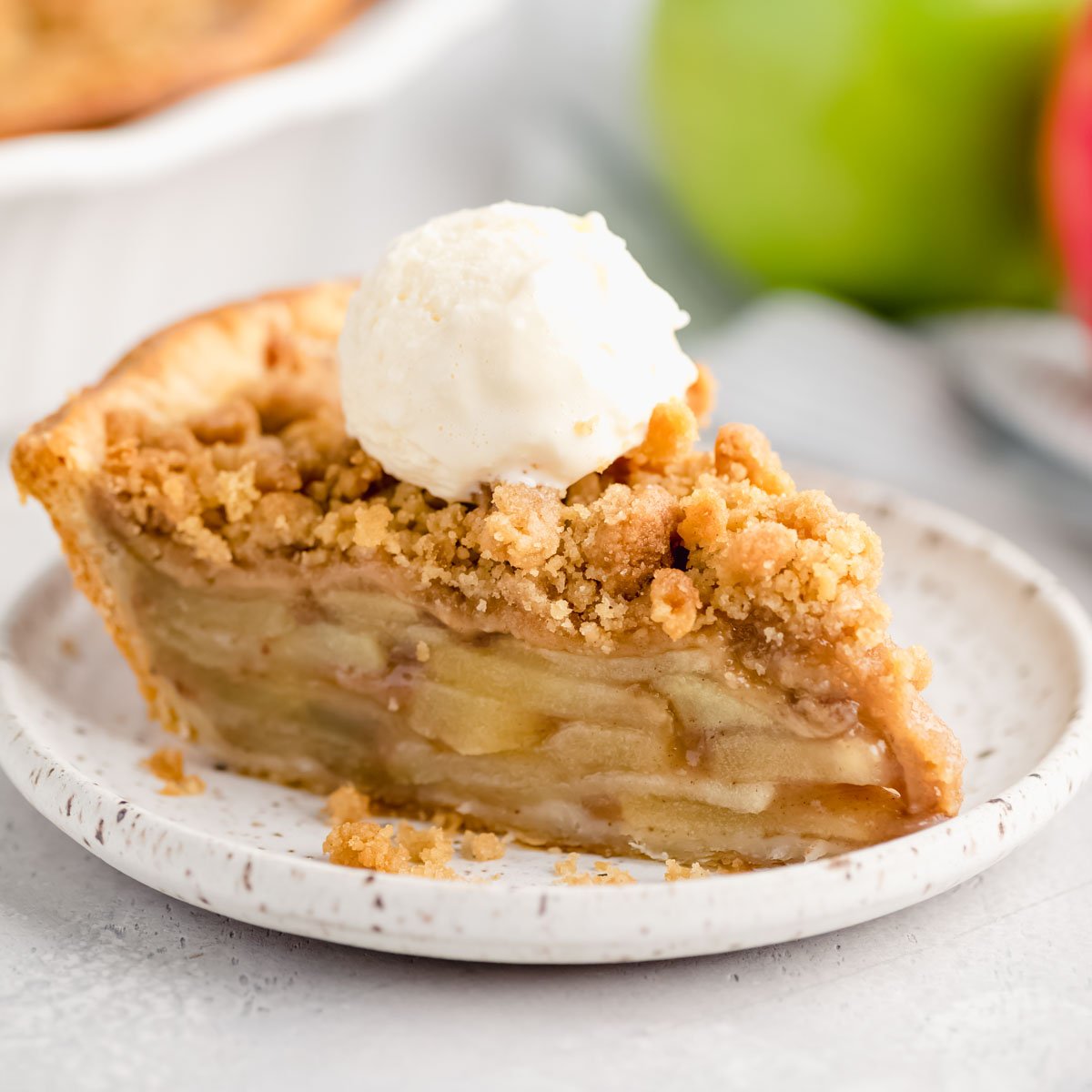 Apple crumble pie