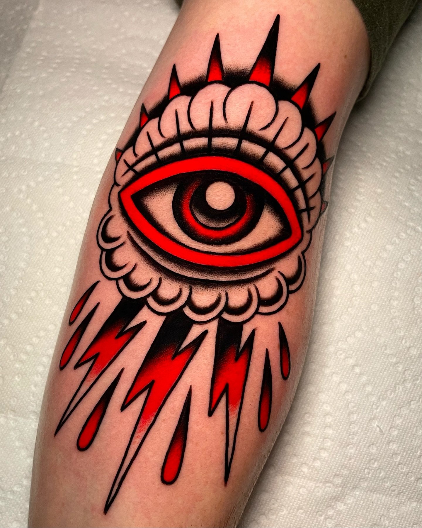 Eye of the storm in the elbow ditch 👁️ Thanks for looking! Text 954-998-8641 to get in where ya fit in! 

⚡️ Done at @electricstreettattoo ⚡️

#traditionaltattoo #tradtattoos #americantraditional #americantraditionaltattoo #boldtattoos #boldwillhold