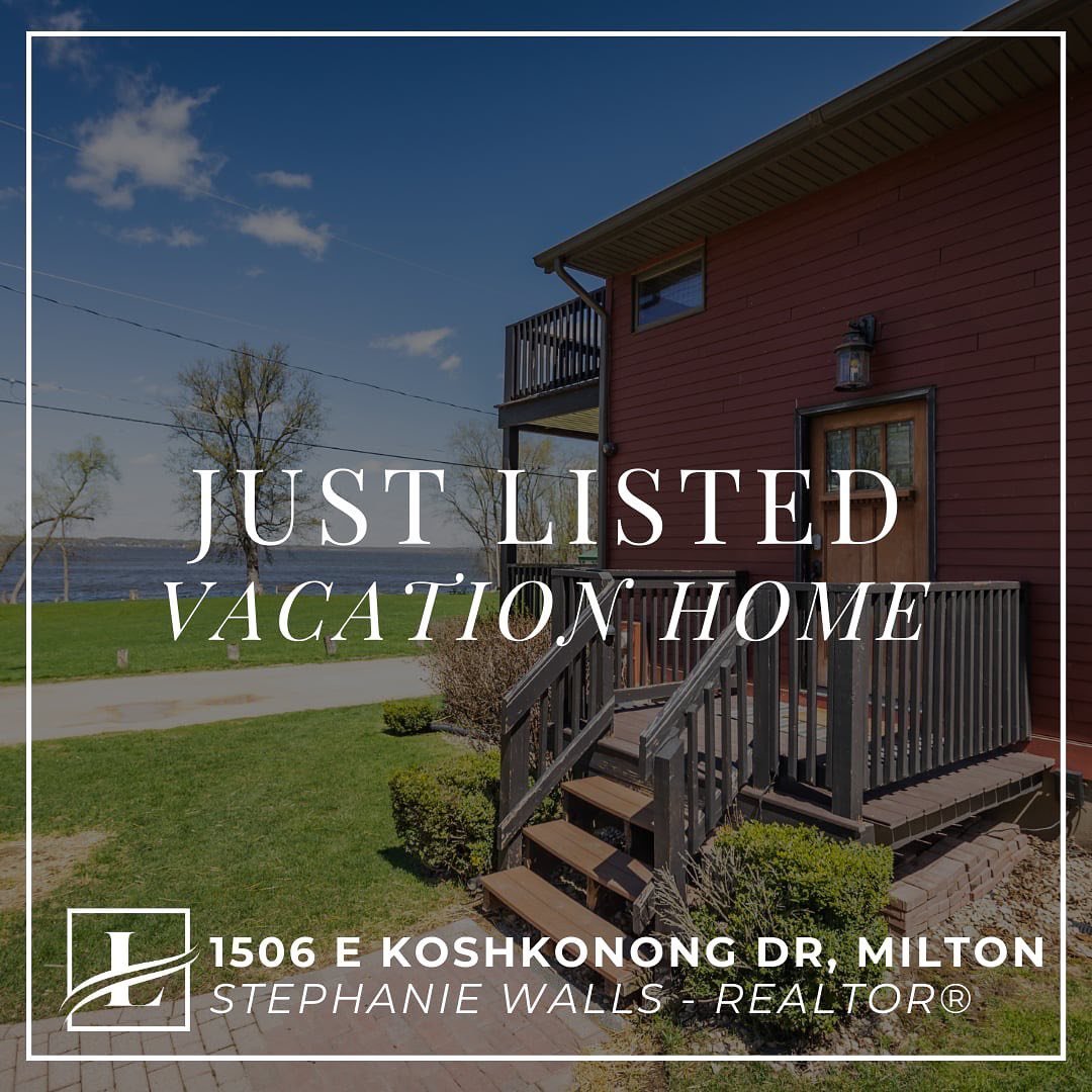 ✨ [ W A T E R F R O N T  L I S T I N G ] ✨
🏡 1506 E Koshkonong Dr, Milton 
👉🏻 Offered at $575,900

Escape to your dream getaway on the shores of Lake Koshkonong! 🌅 

This remarkable property offers:
👉🏻 4 Bedrooms
👉🏻 2 Baths
👉🏻 1,824 SqFt
👉