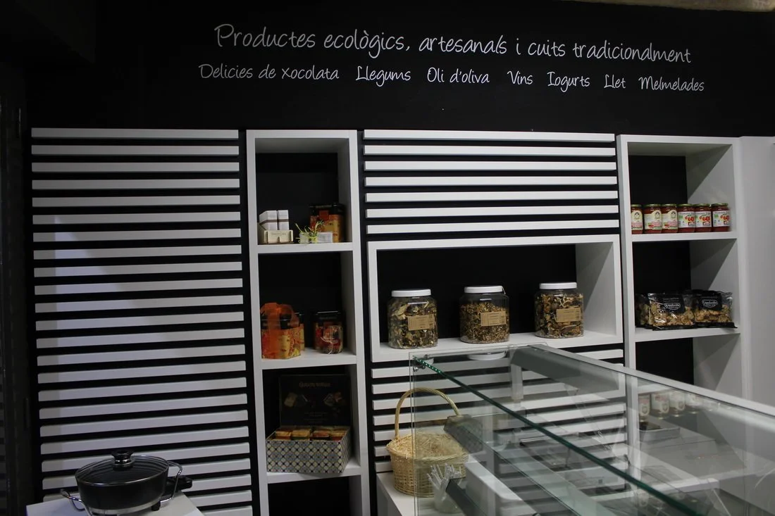 Foto d'un local comercial fet per Ebanisteria Rosado