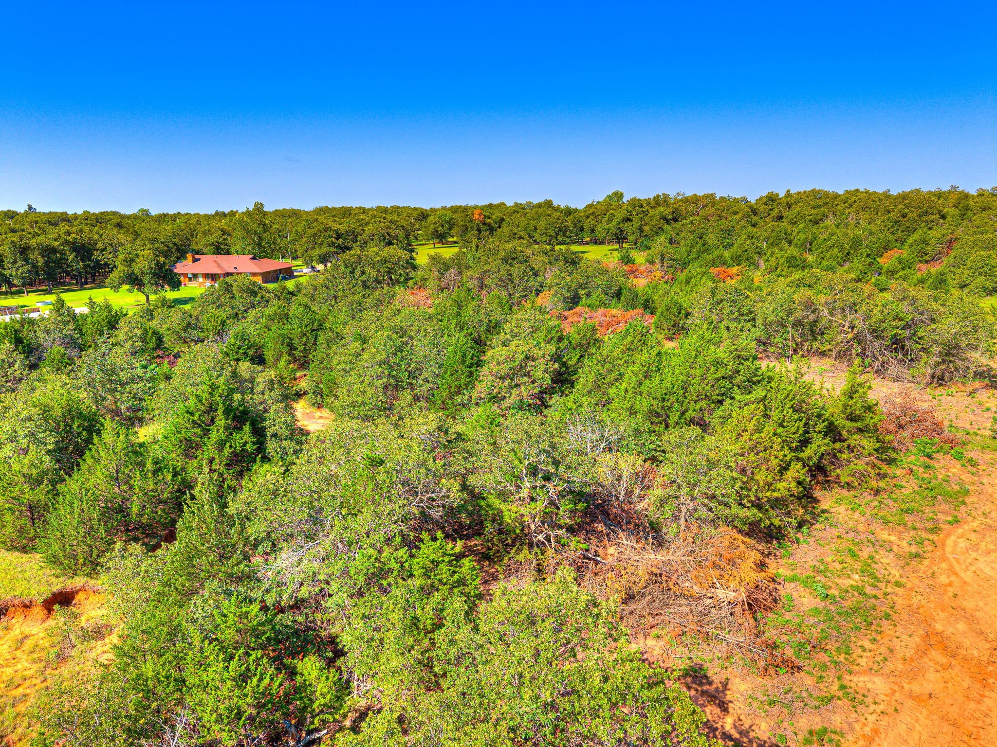 32-web-or-mls-10701 S Westminster Blvd-32.jpg