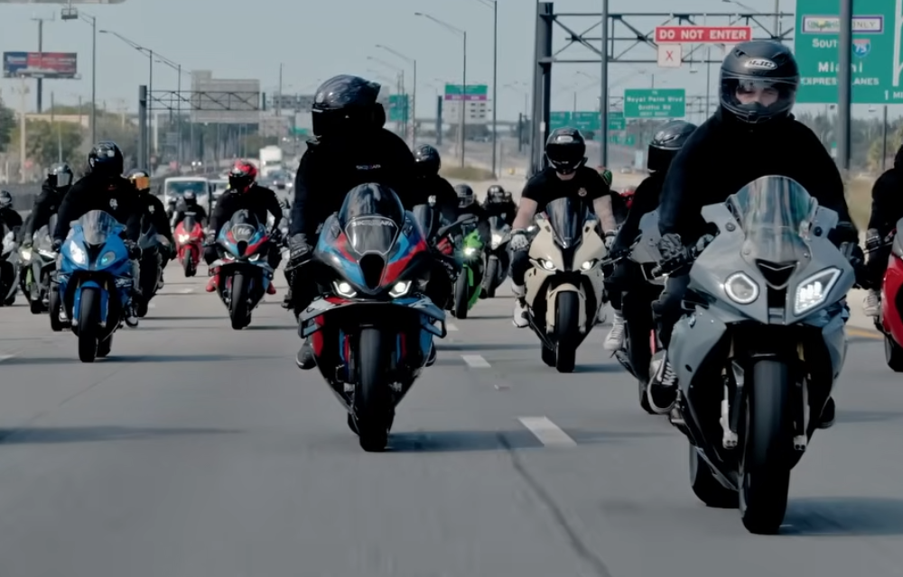 BREAKING: Group Ride Could Use A Few Dozen More BMW S1000RRs, If We’re Being Honest