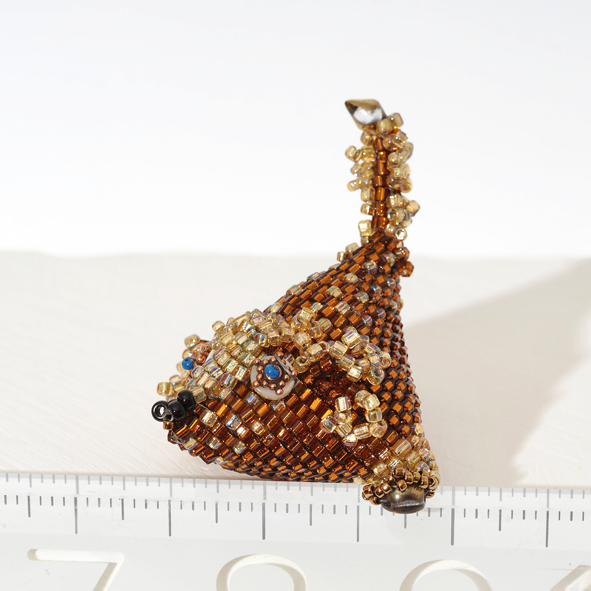 P1017382 11 J1 measure beaded creatures_.png