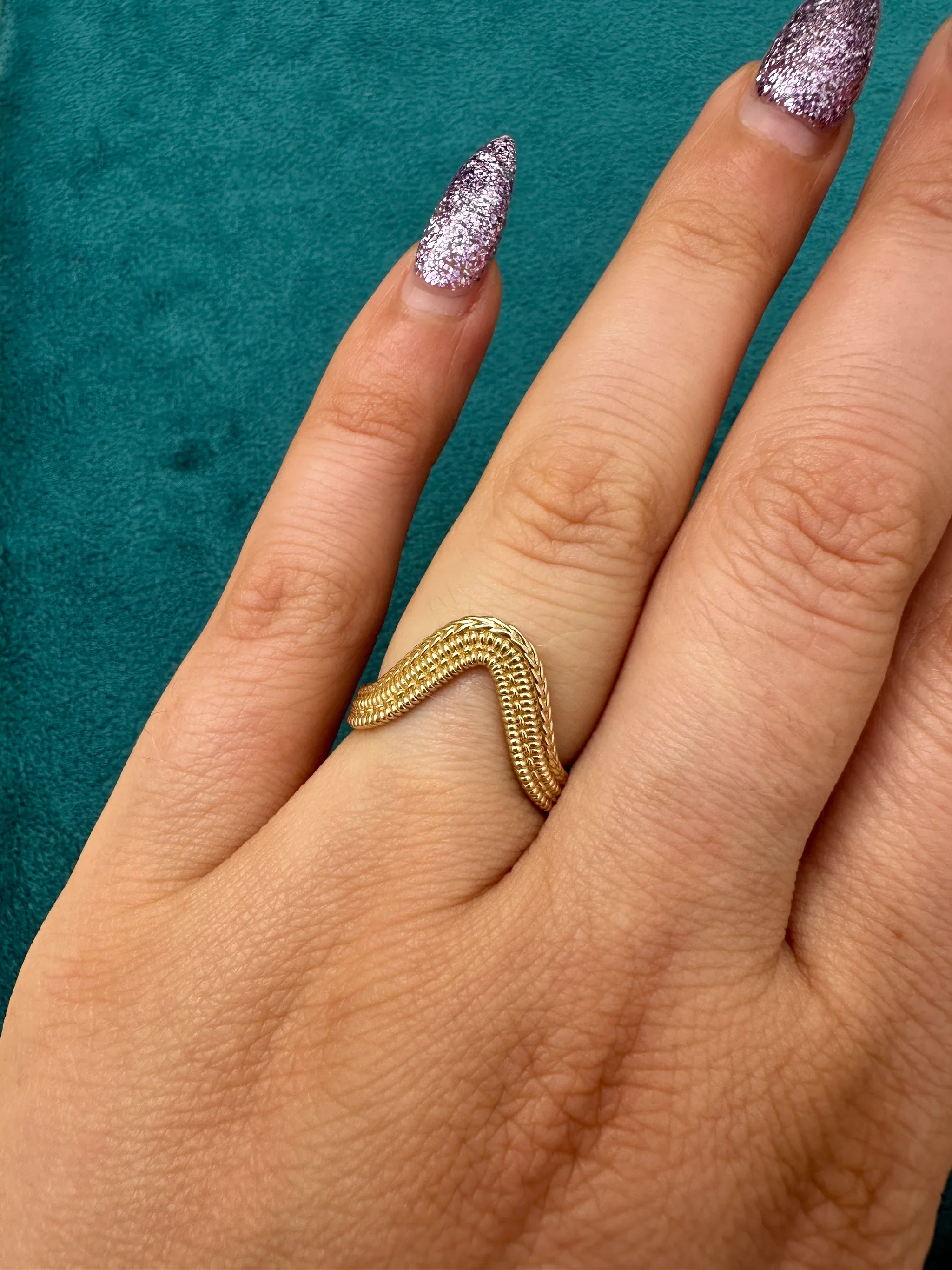 kine double stitch hand up.webp