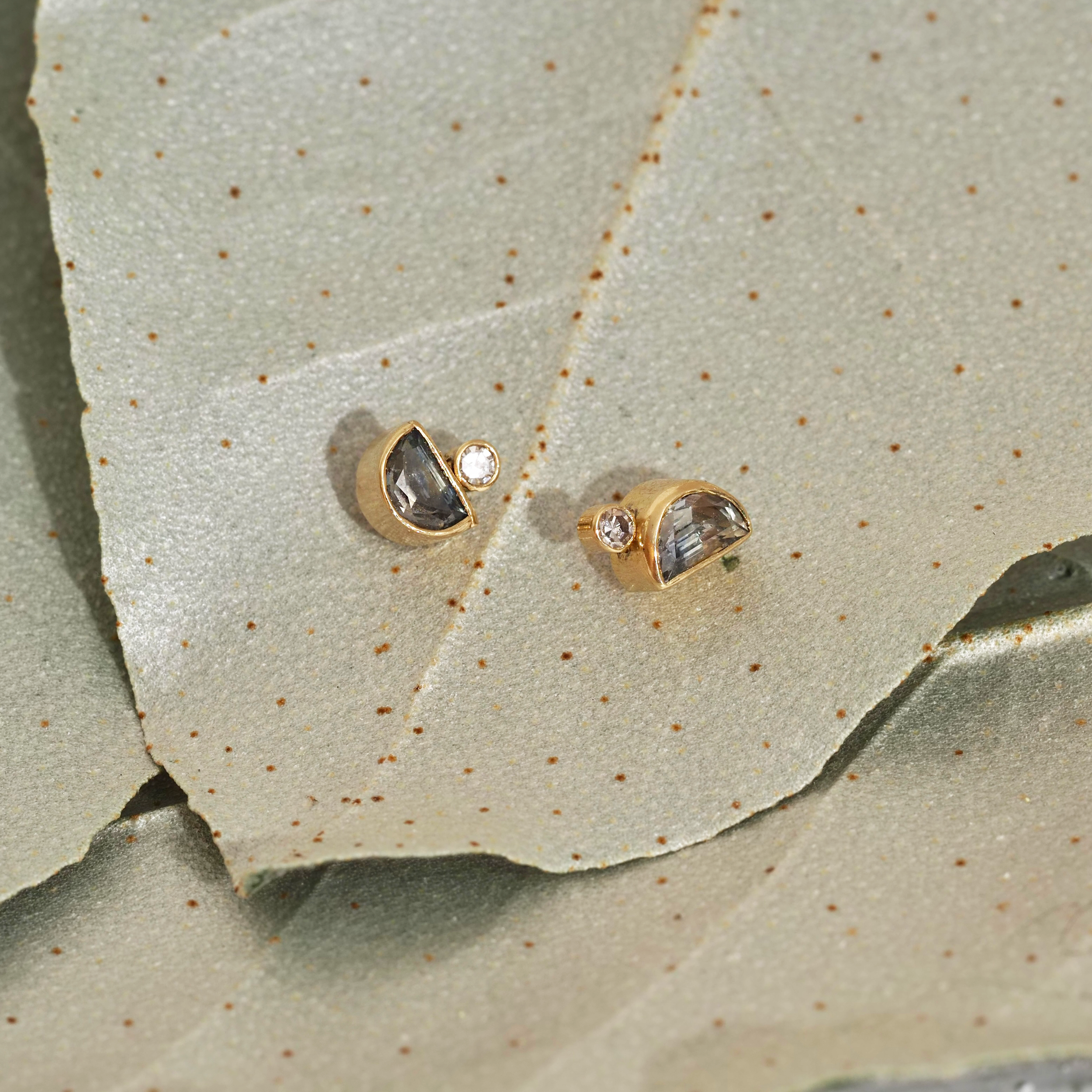 half moon studs eleganus 11.png