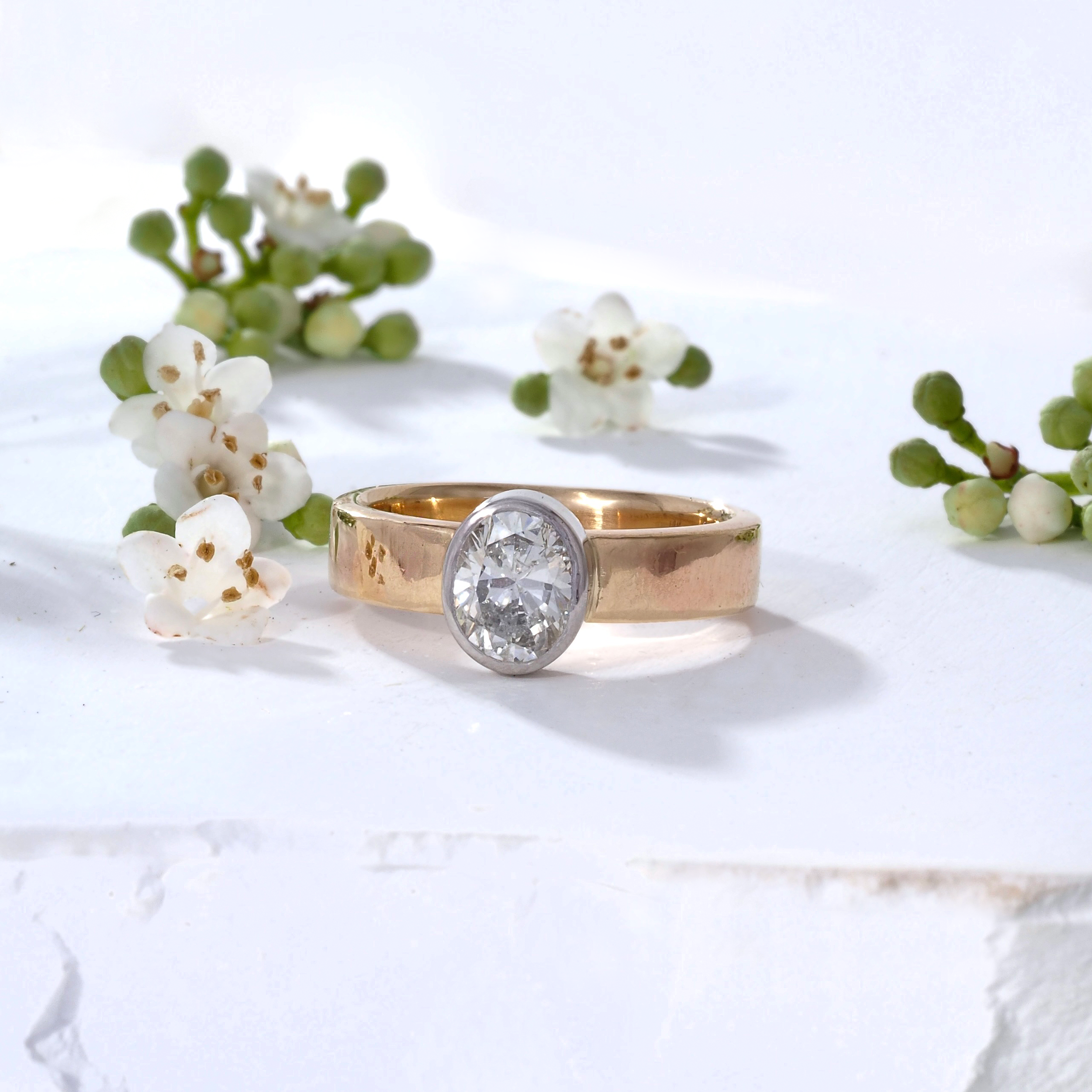 Oval diamond ring 2 11.png