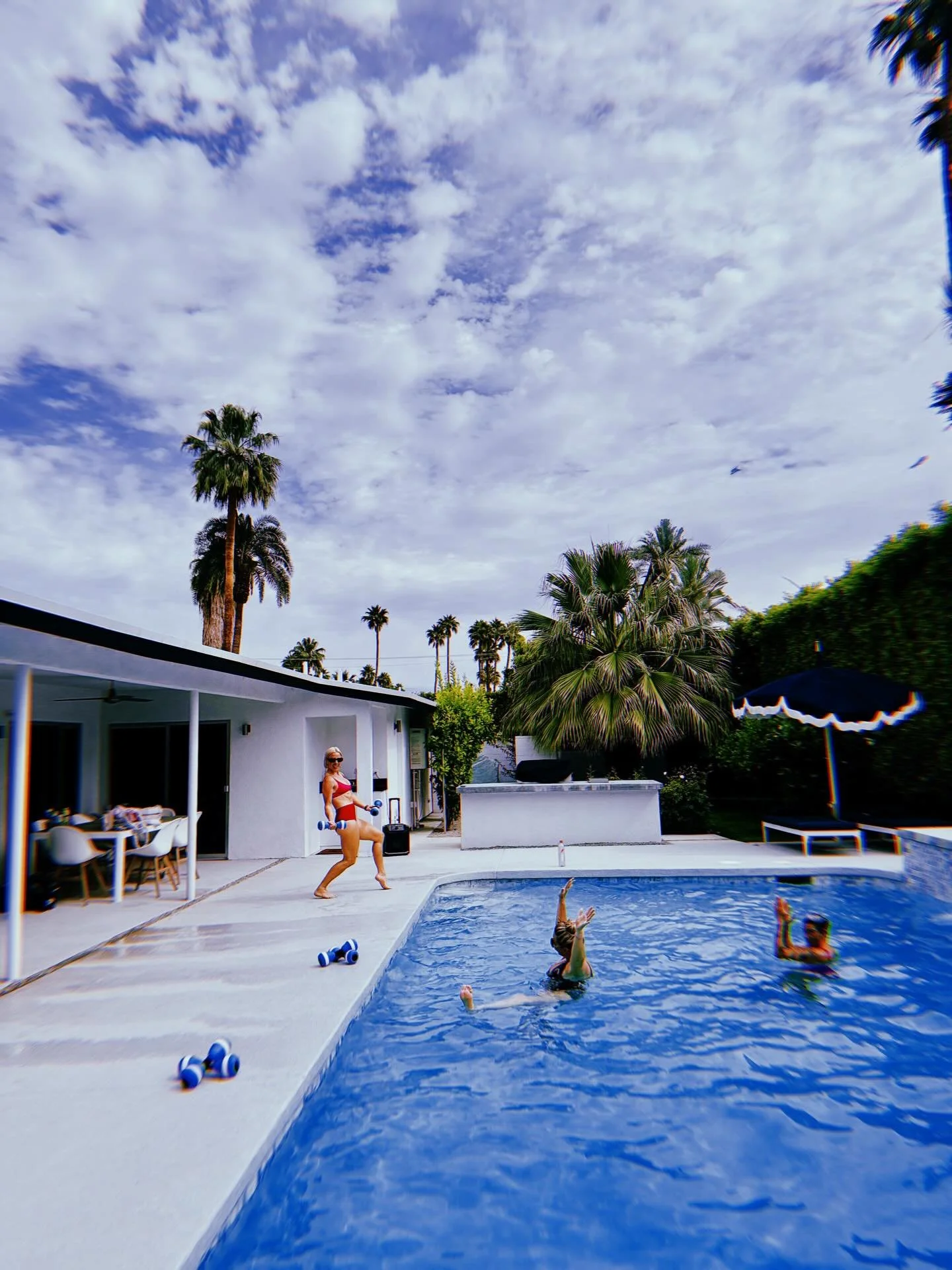 @getwetps Instructor Emma has cooked up a little thing called &ldquo;On Deck&rdquo; which has proved to be a real core burner. Private weekend workouts in your backyard. ✨✨