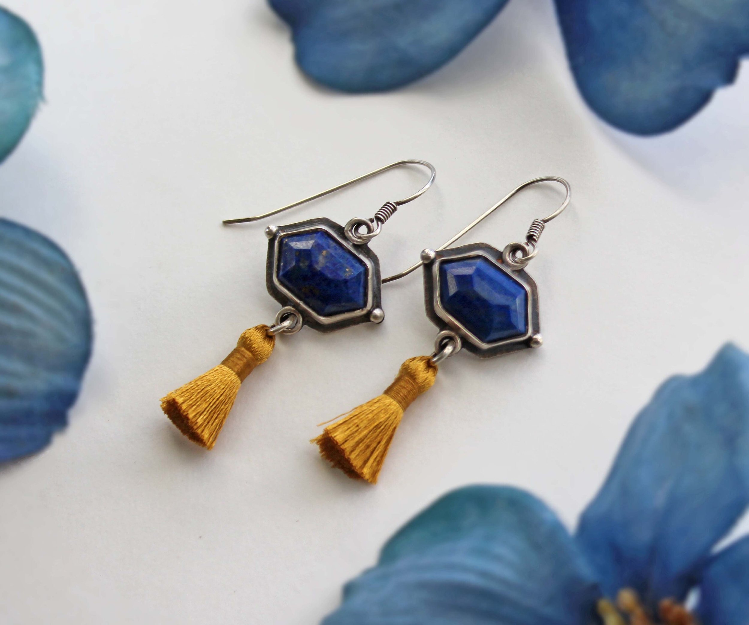 https://i.etsystatic.com/7941806/r/il/7e2ccd/5627167961/il_fullxfull.5627167961_sz7h.jpg