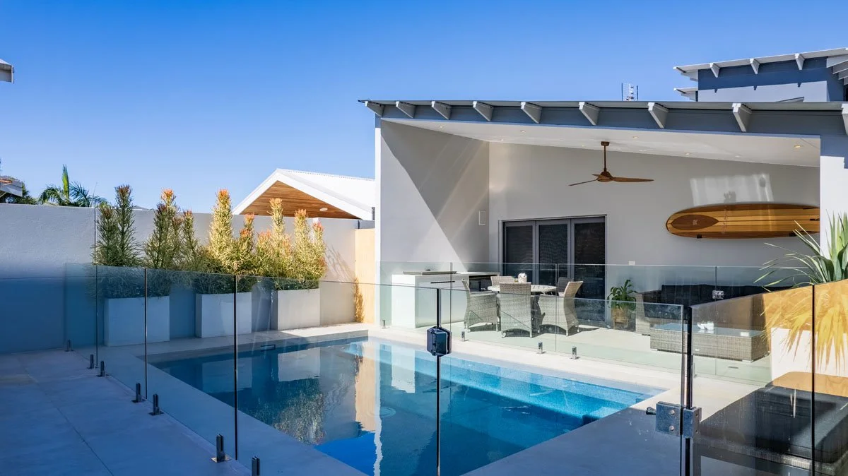 15 Cain Street, Redhead POOL Drone Photo [BK]-1.jpg