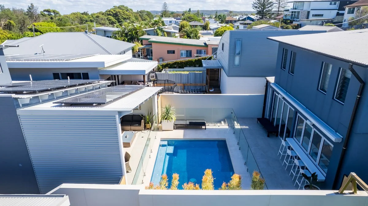 15 Cain Street, Redhead POOL Drone Photo [BK]-3.jpg