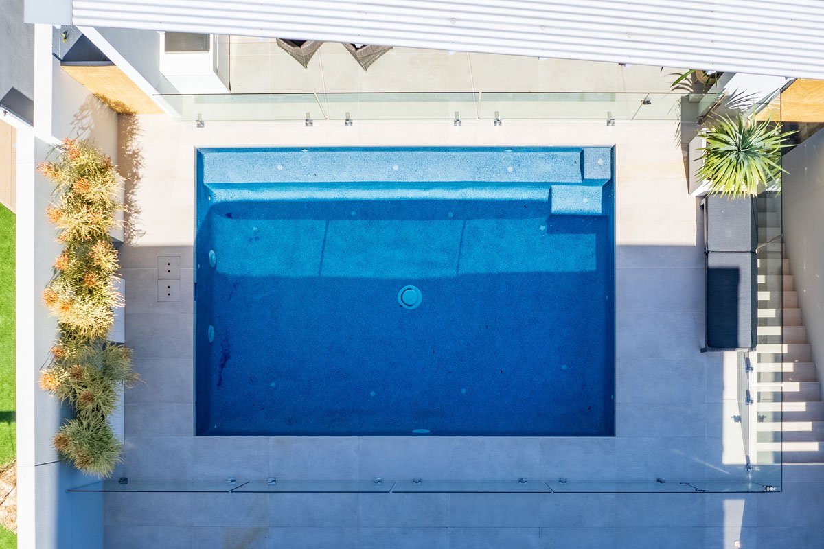 15 Cain Street, Redhead POOL Drone Photo [BK]-2.jpg