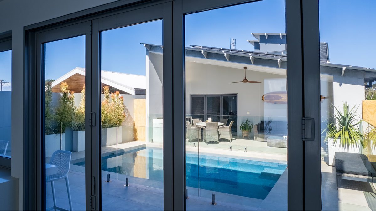 15 Cain Street, Redhead POOL Drone Photo [BK]-6.jpg