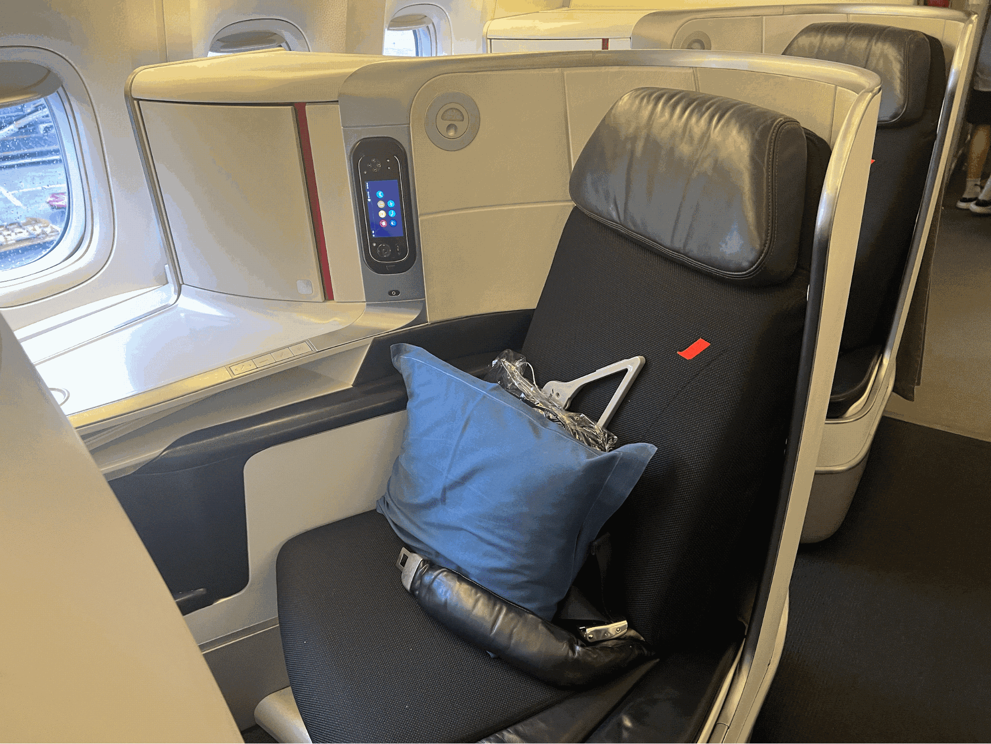 Award Availability: Business Class Deals to Paris from 48,500 Points