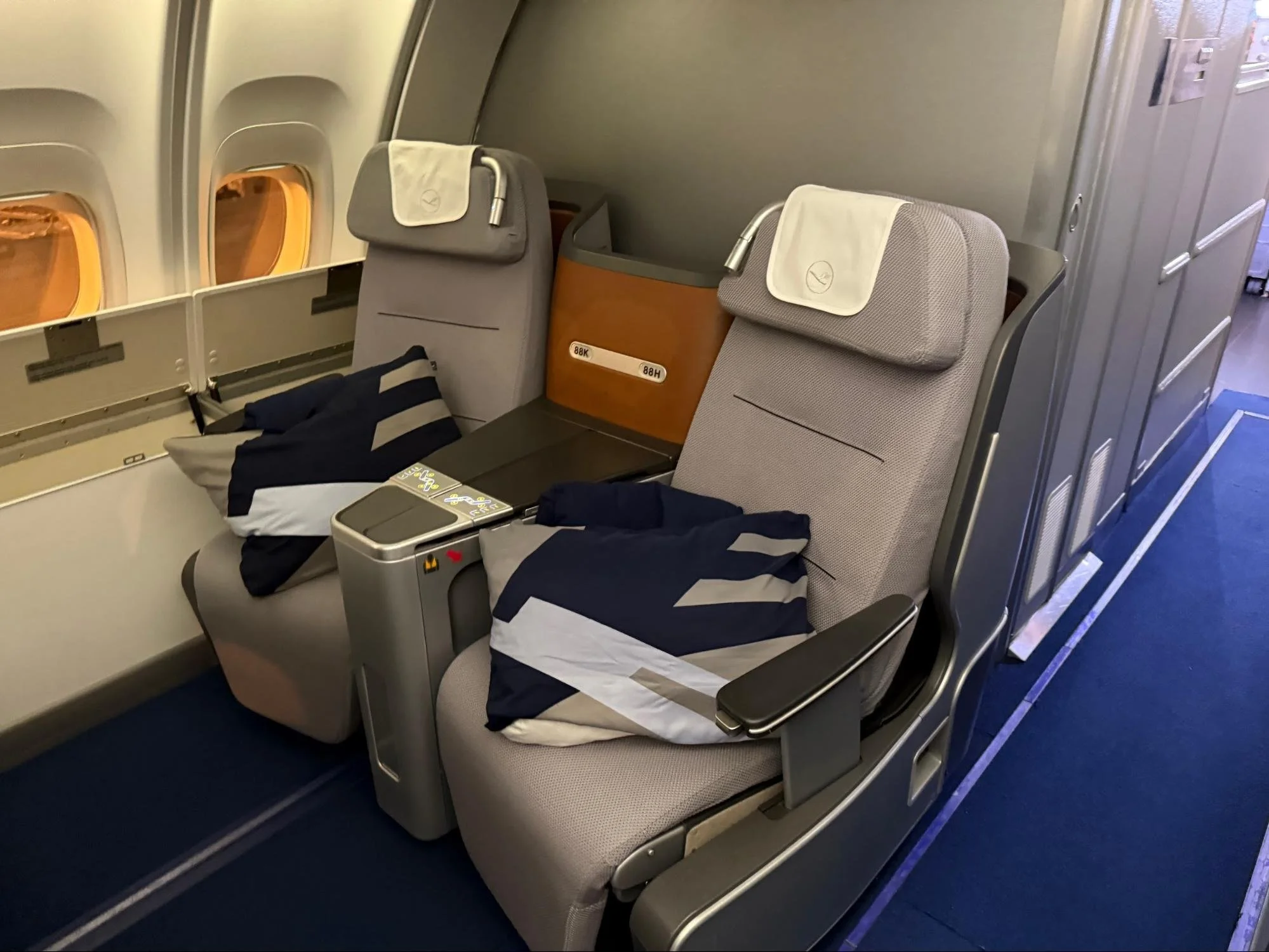 Lufthansa Boeing 747-8 Business Class: Washington Dulles to Frankfurt