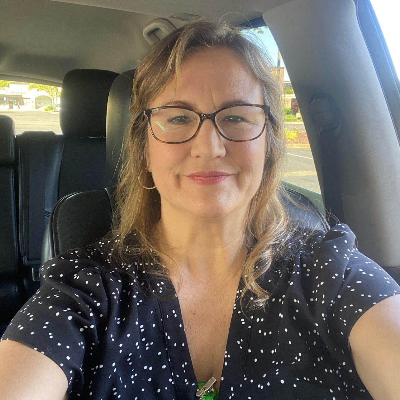 Happy Friday! Meet Carrie, one of our Medical Social Workers members, on her way for a patient visit. Together, we're making a difference in the lives of our patients and their families. 🌟 Thank you Carrie! 

#AmariHomeHealthcare #HospiceCare #Joint