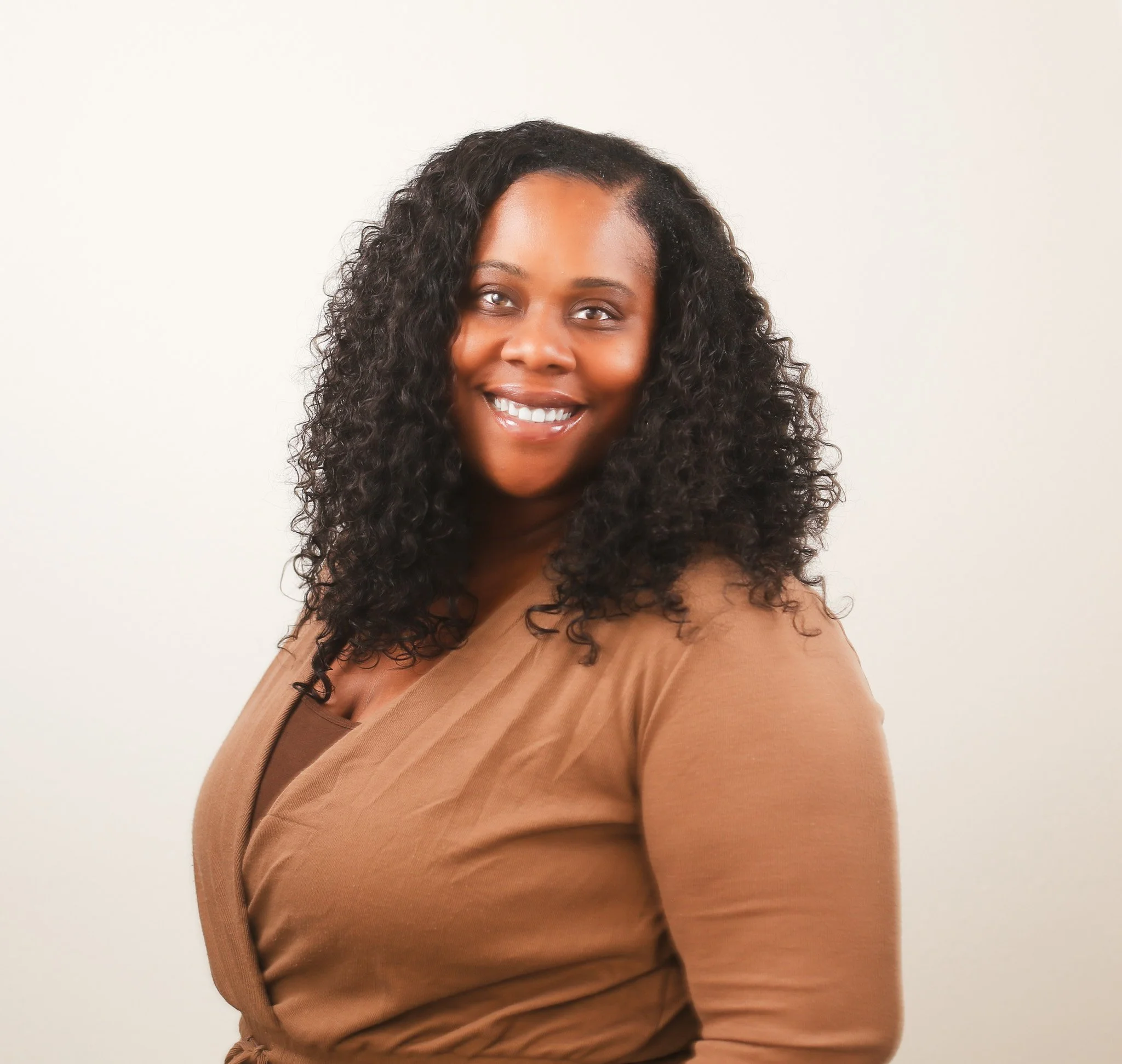 Introducing, Preeya! Our HR Generalist.

Preeya's energy and positivity will brighten your day! She's dedicated to supporting our team, strengthening our culture, and helping everyone at Amari feel valued. 

We LOVE having her as part of the Amari fa