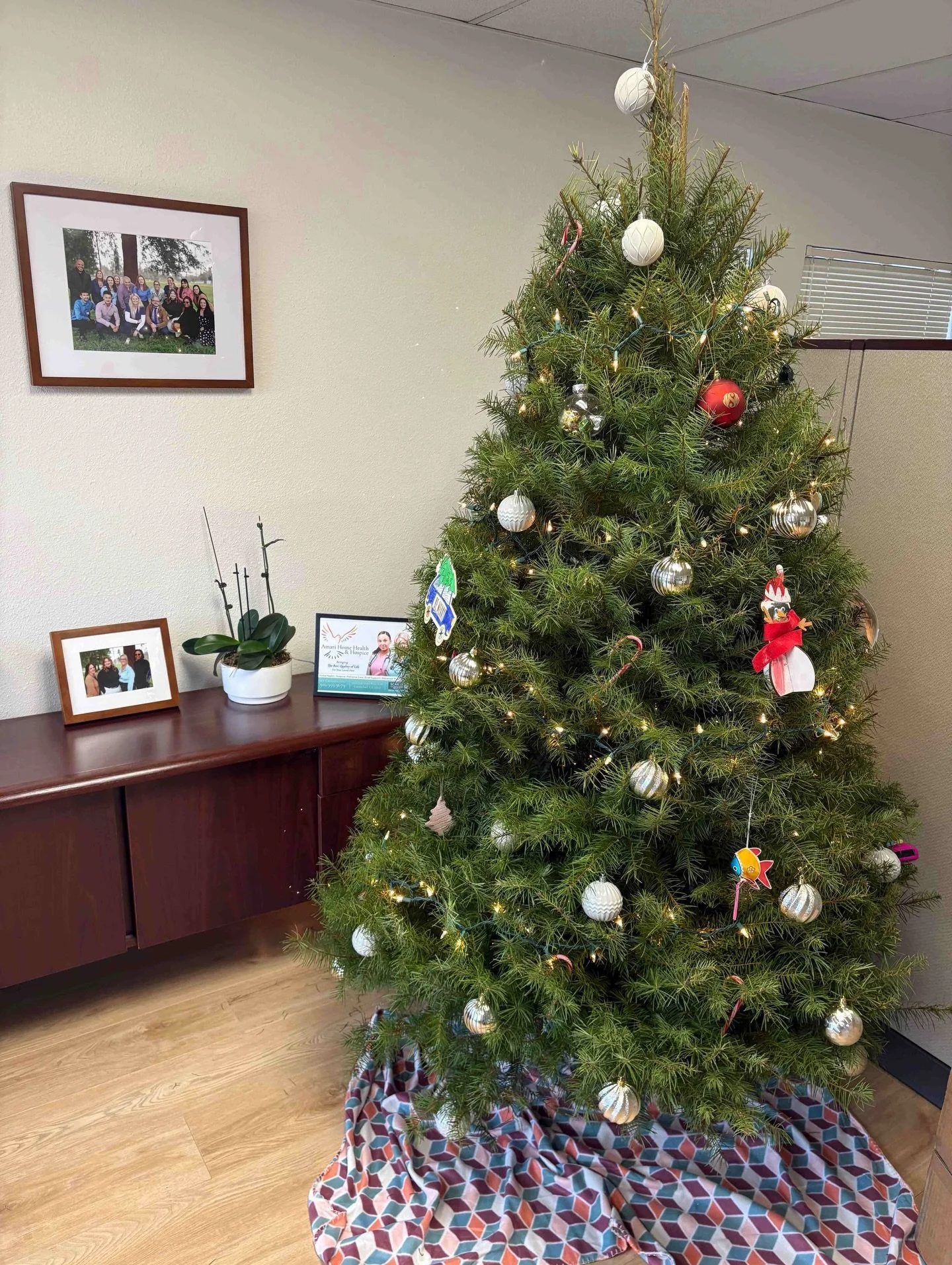 Introducing our Amari hospice holiday tree. 🌲

With this tree, our team is invited to decorate and bring in special ornaments to represent themselves or their culture. We love having this tree to represent all of the faces of our team.

We hope ever