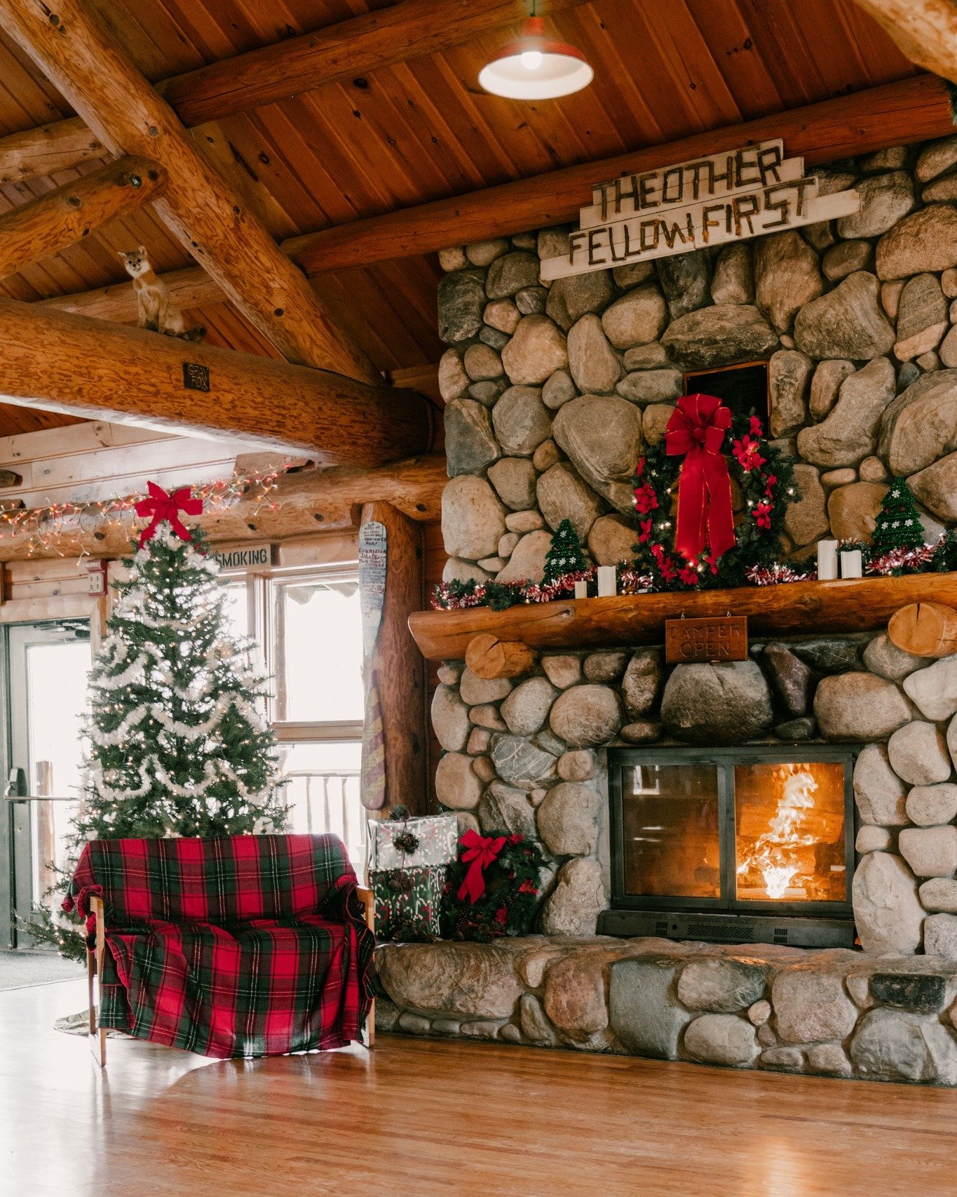 Last chance! Registration closes tomorrow for our Holiday Centerpiece Workshop with Sydney of Upsy-Daisy Floral. Treat yourself to an afternoon filled with tasty snacks, refreshing drinks, and creative holiday magic as you design your own centerpiece