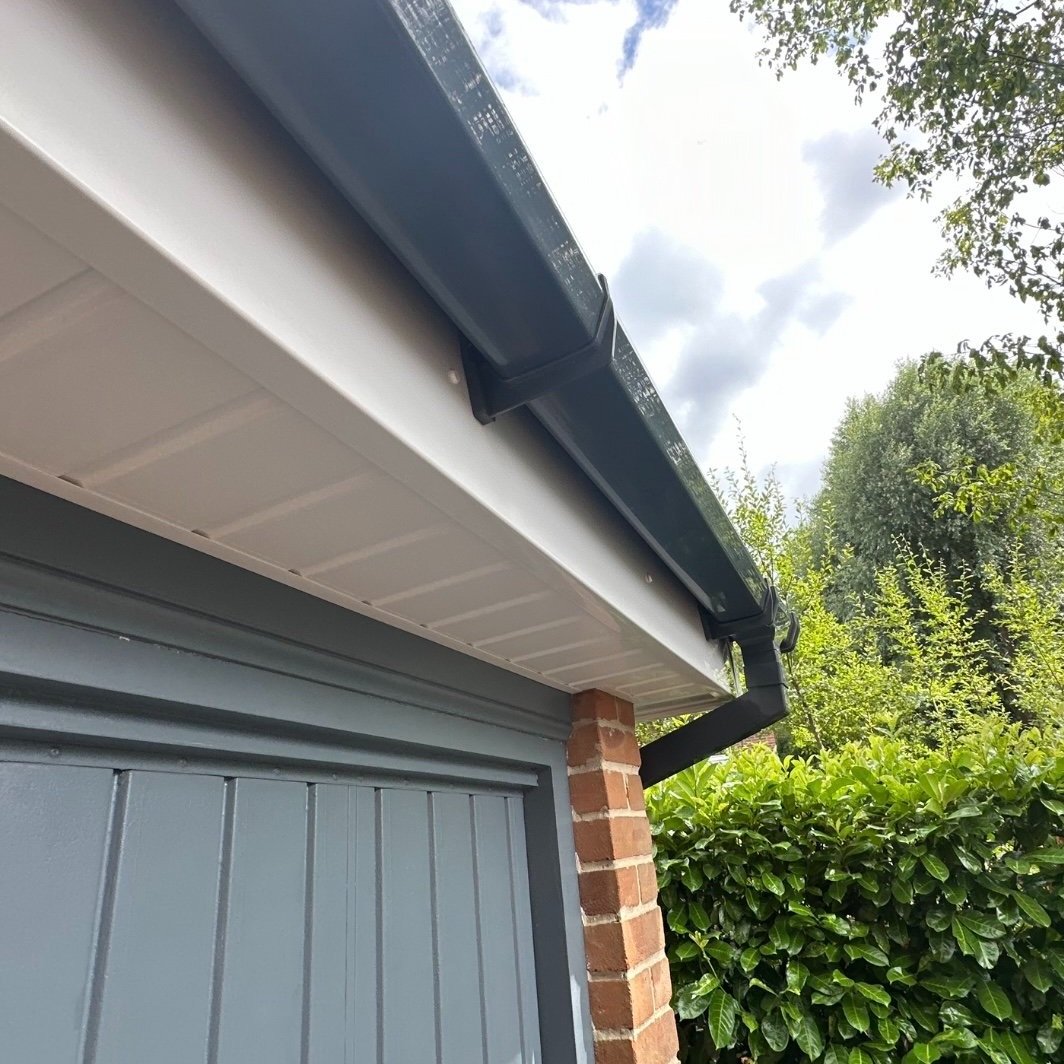 white+fascia+white+tongue+and+groove+soffits+and+anthracite+square+gutter.jpg